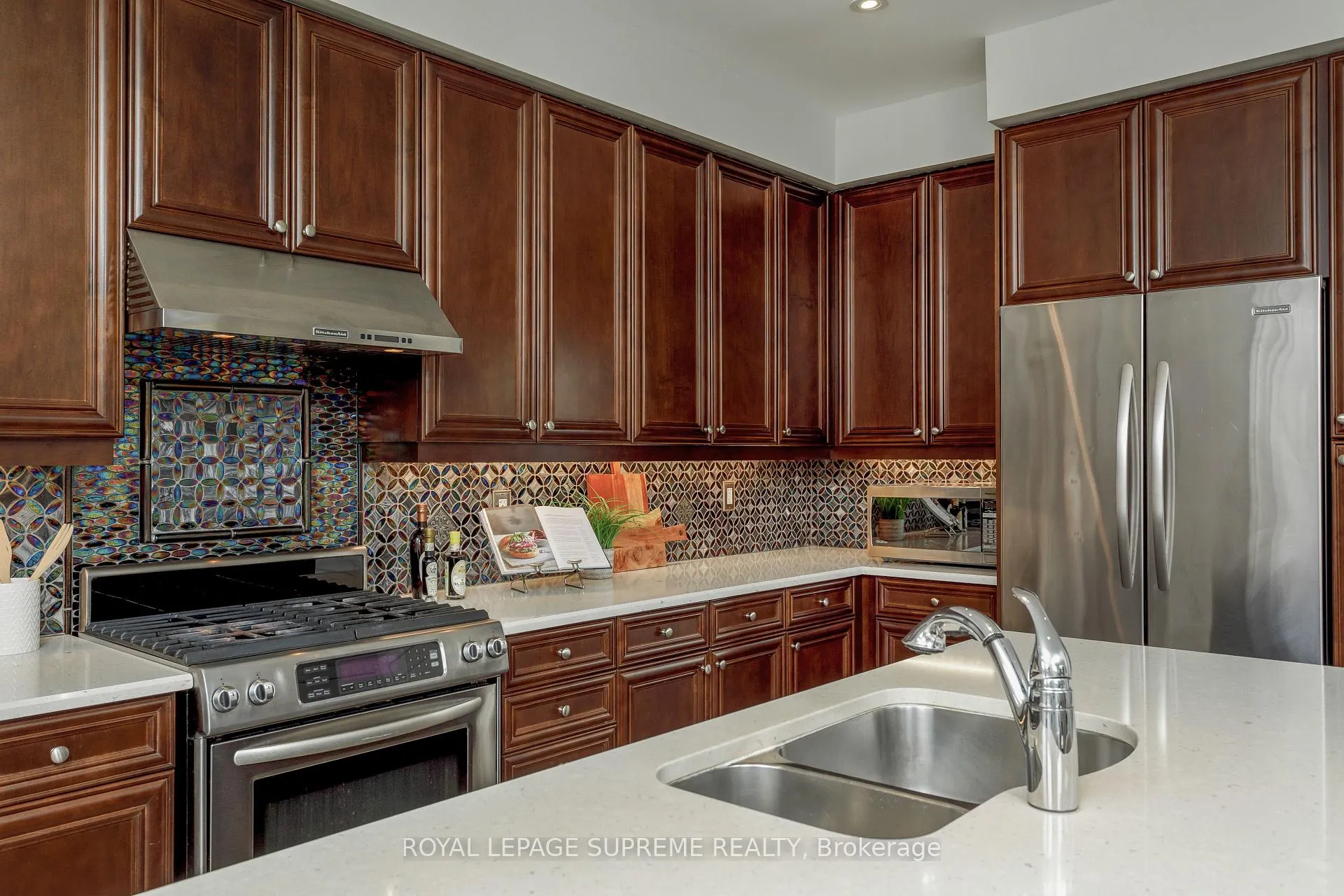 Photo 16 of 90 Lightcatcher Circle, Brampton, Bram East — HOMEH