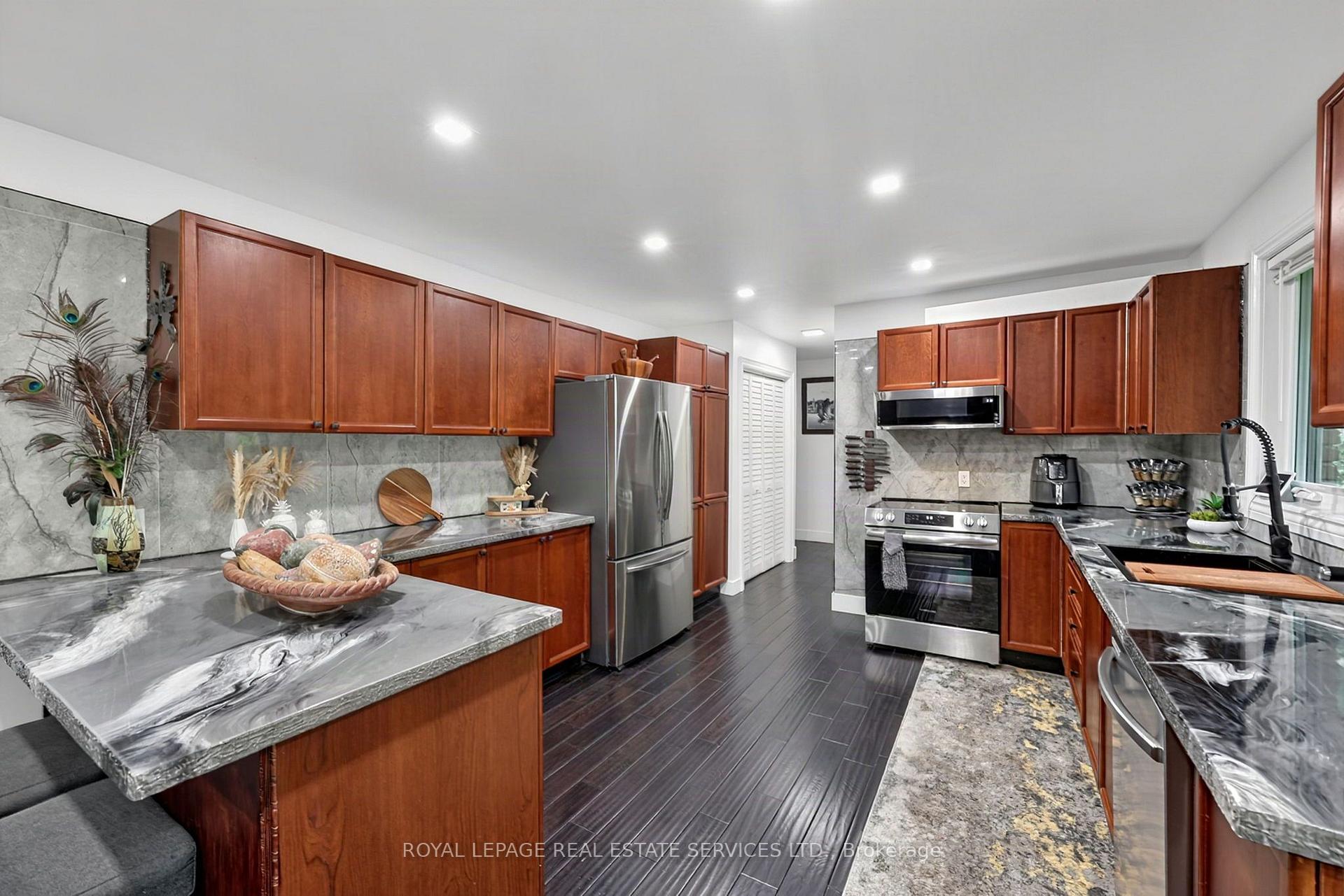 Photo 23 of 122 Algonquin Drive, Meaford — HOMEH