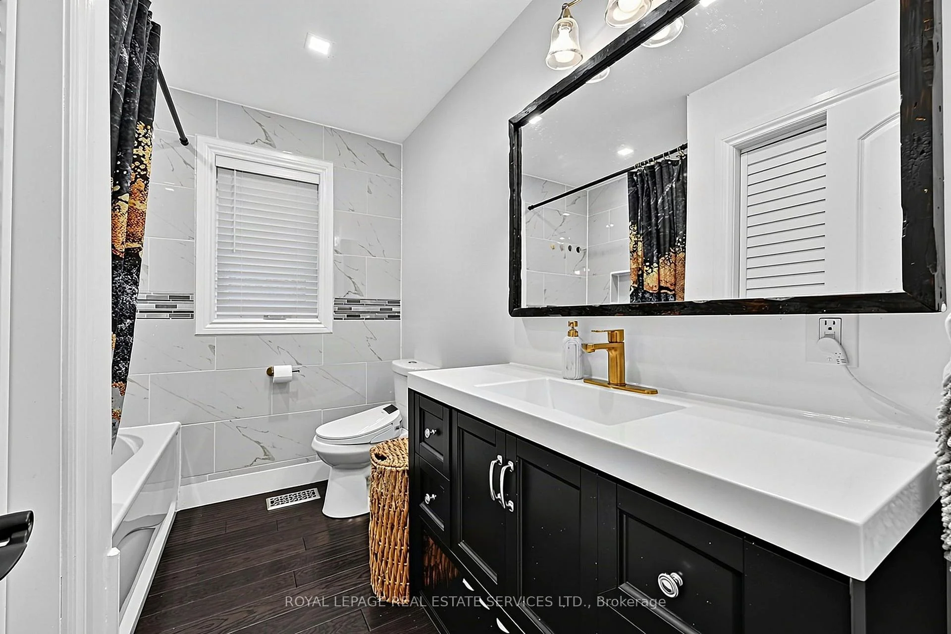 Photo 3 of 122 Algonquin Drive, Meaford — HOMEH