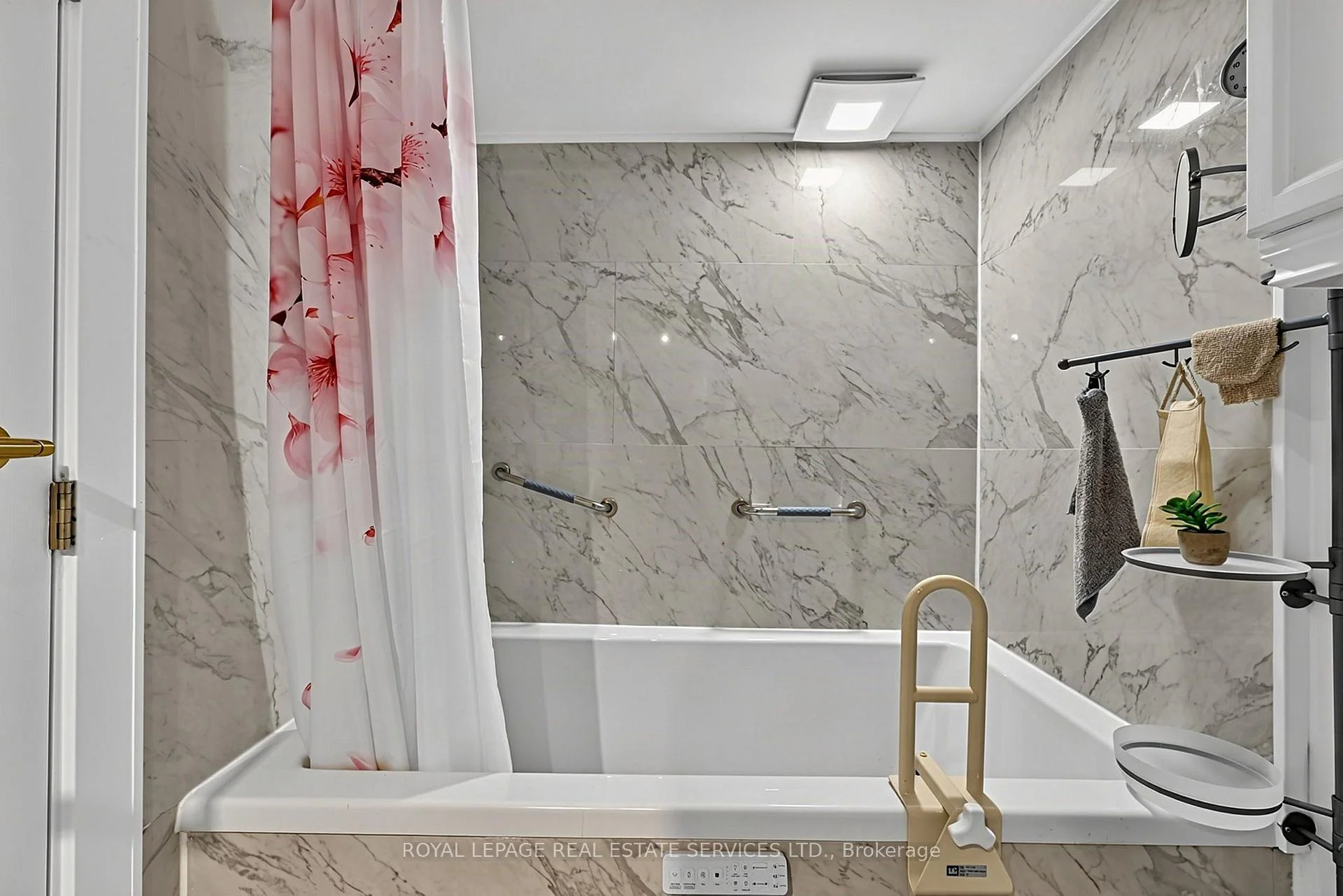 Photo 19 of 122 Algonquin Drive, Meaford — HOMEH