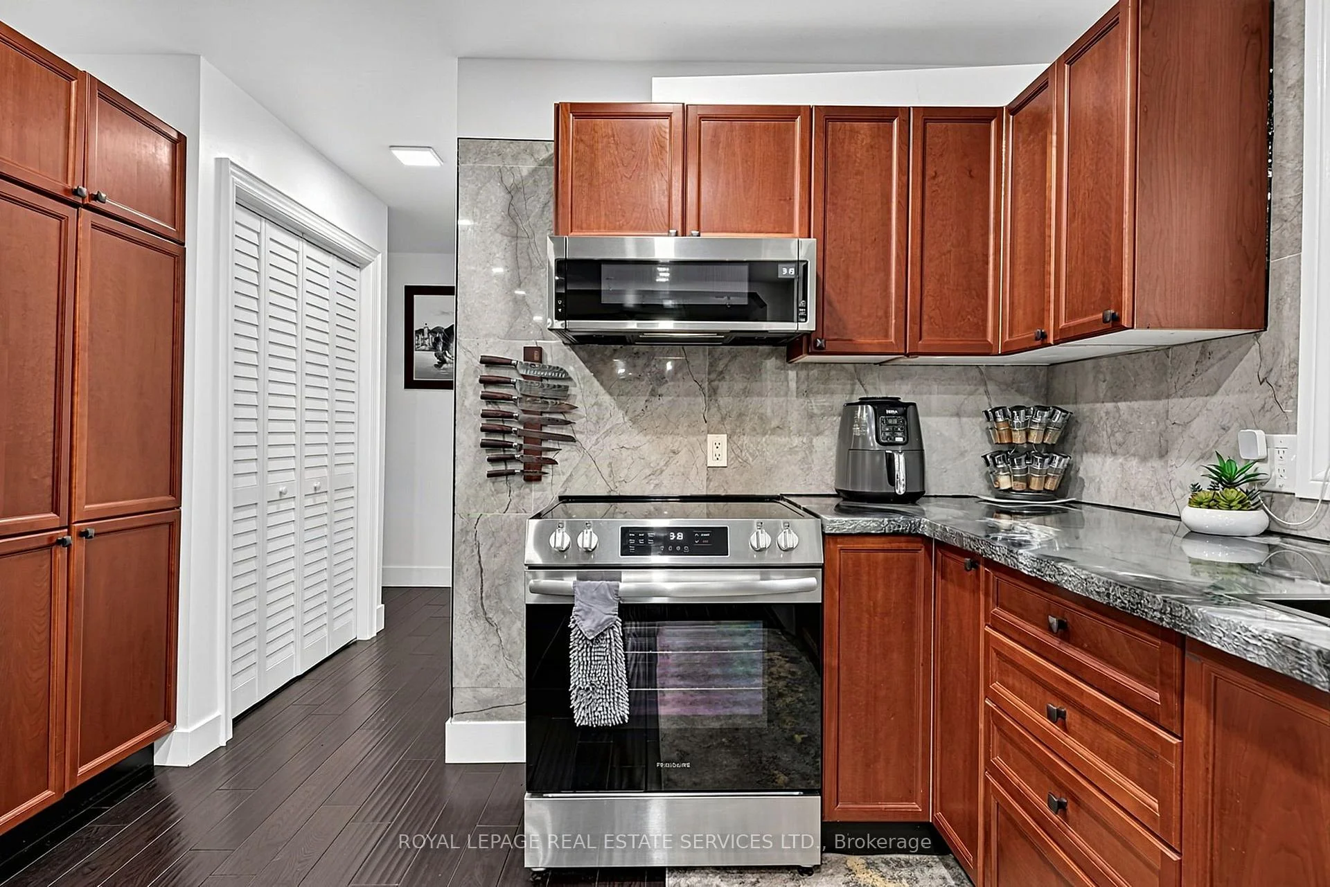 Photo 31 of 122 Algonquin Drive, Meaford — HOMEH
