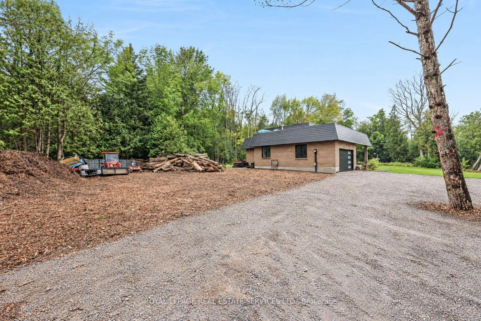 Photo 98 of 122 Algonquin Drive, Meaford — HOMEH