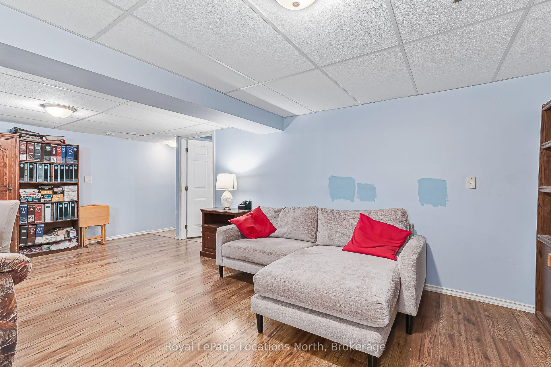 Photo 36 of 121 Erie Street, Collingwood — HOMEH