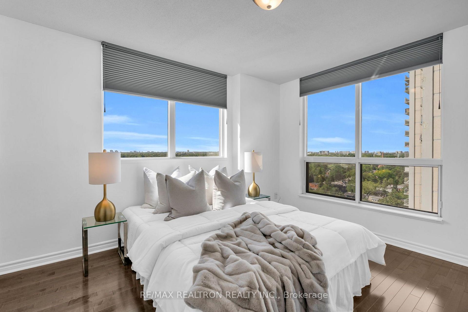 Photo 17 of Unit 1210, 70 High Park Avenue, Toronto, High Park North — HOMEH