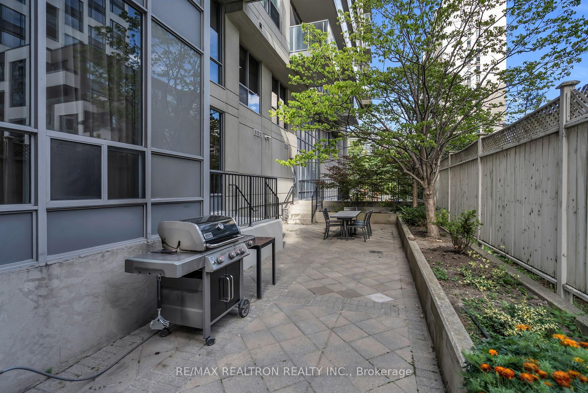 Photo 39 of Unit 1210, 70 High Park Avenue, Toronto, High Park North — HOMEH