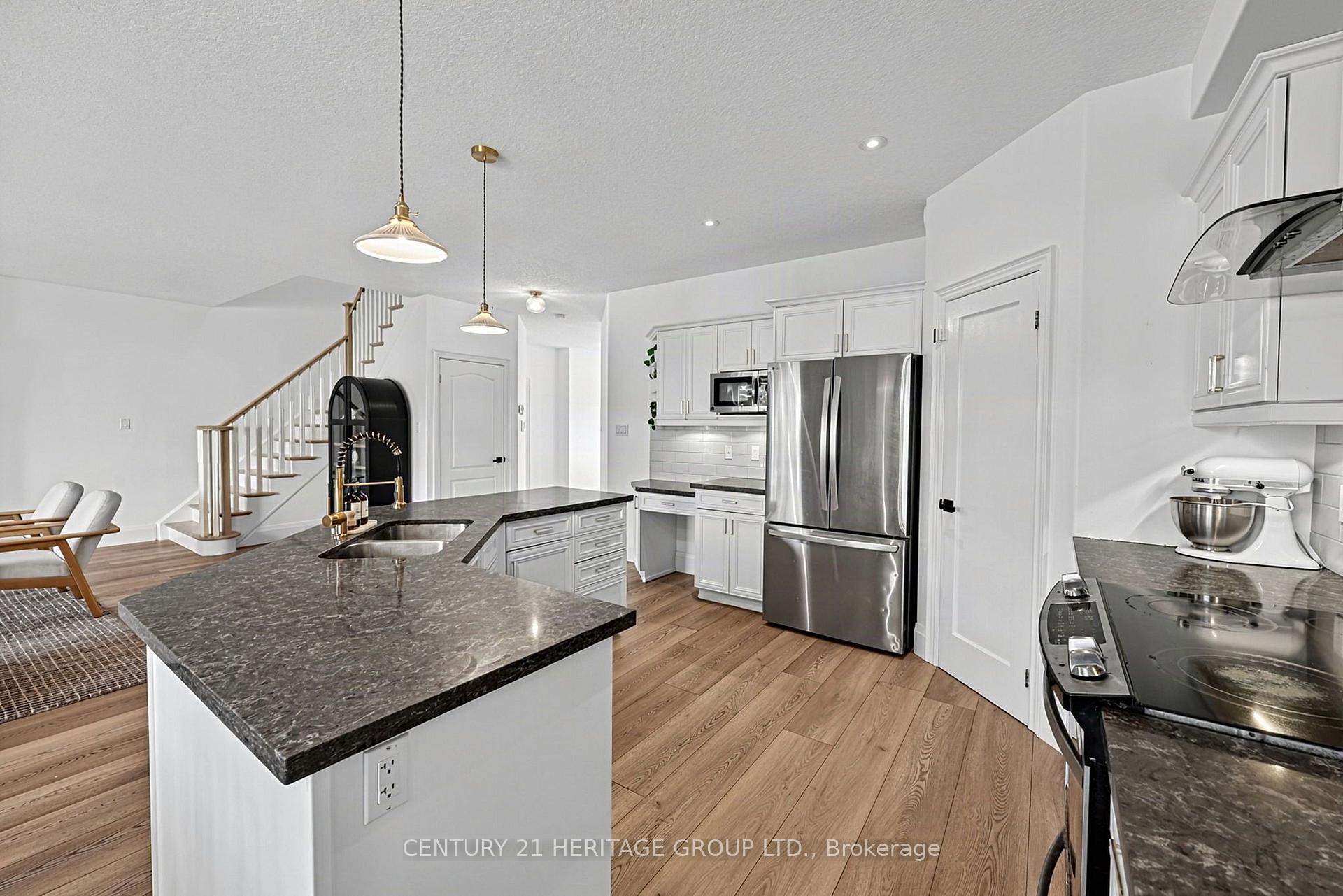 Photo 8 of 203 Gray Avenue, New Tecumseth, Alliston — HOMEH