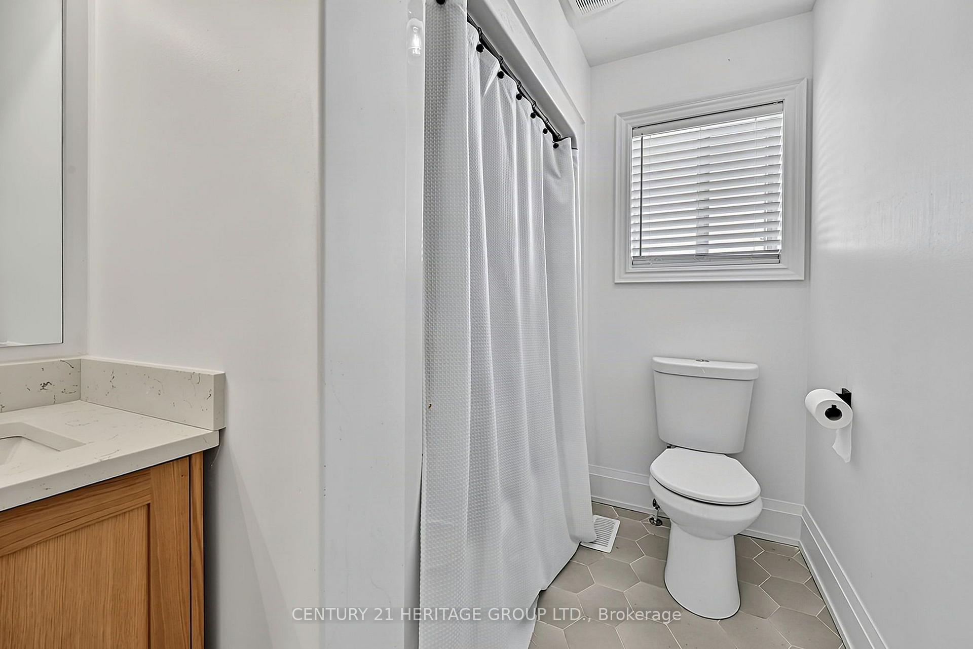 Photo 31 of 203 Gray Avenue, New Tecumseth, Alliston — HOMEH