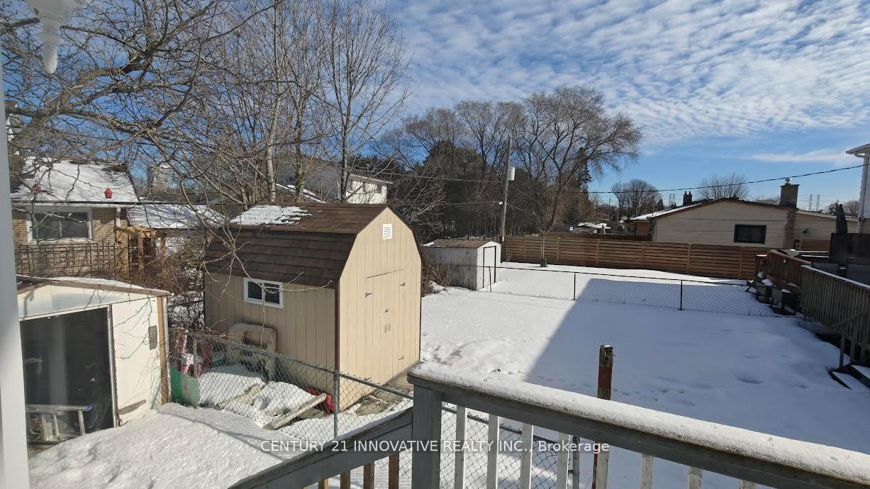 Photo 3 of 748 Krosno Boulevard, Pickering, Bay Ridges — HOMEH