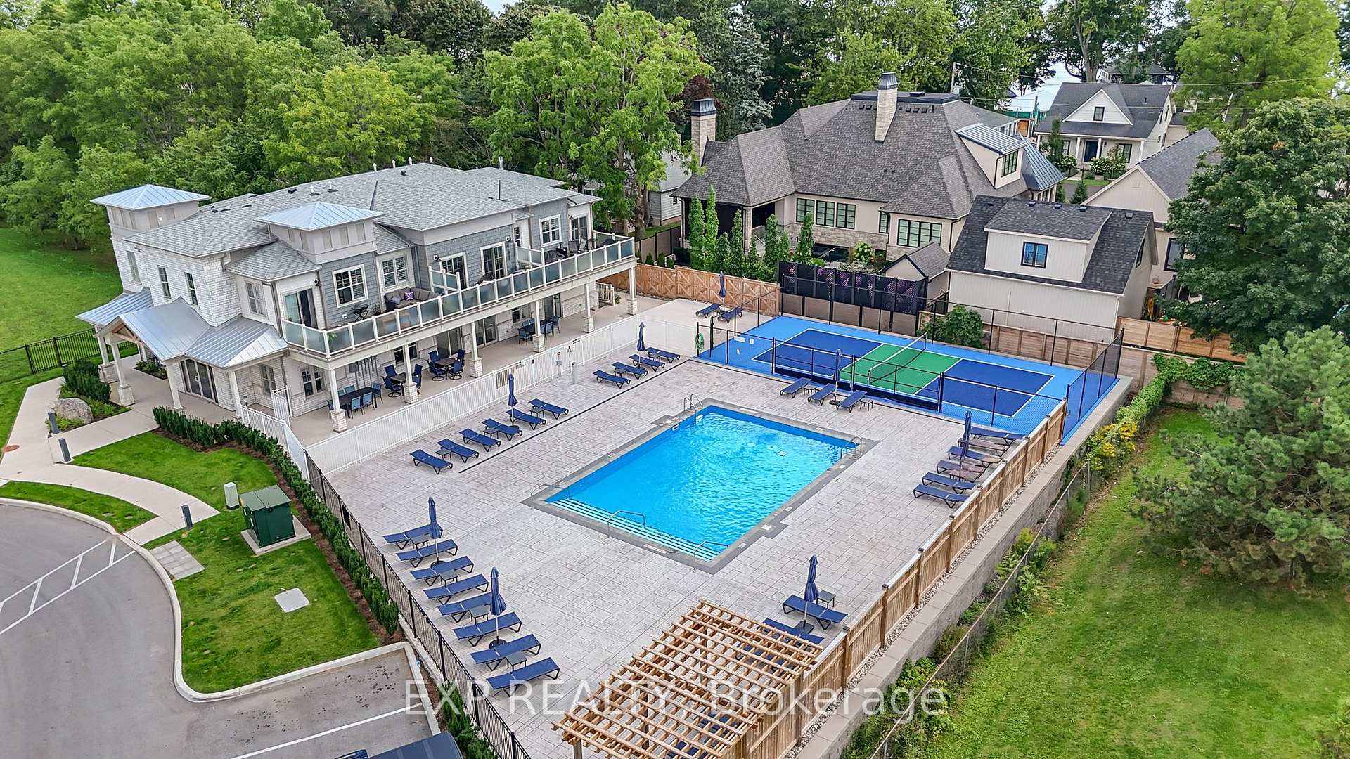 Photo of Unit 2, 29 Cyclone Way E