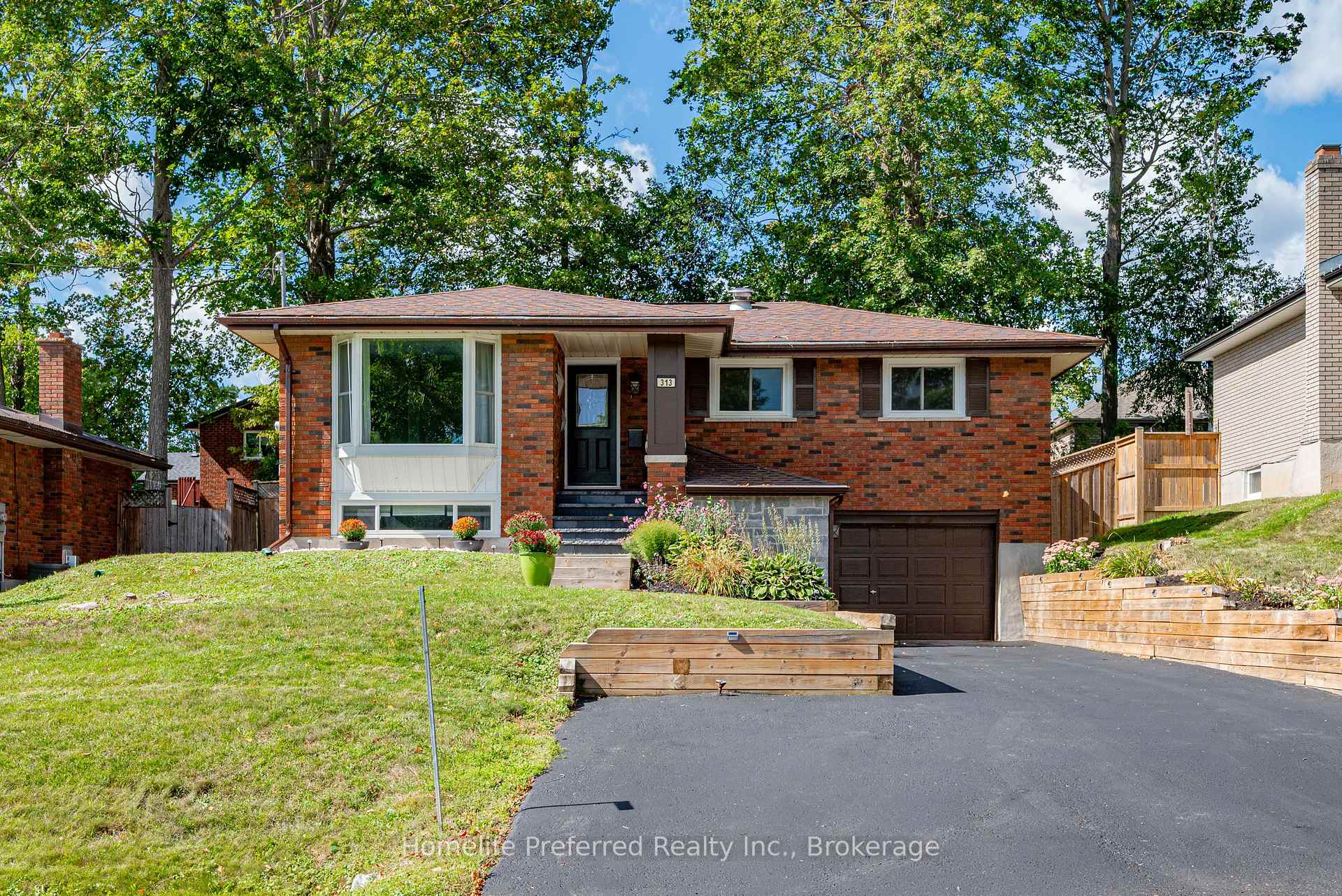 Photo 5 of 313 Lindan Avenue, Selwyn — HOMEH