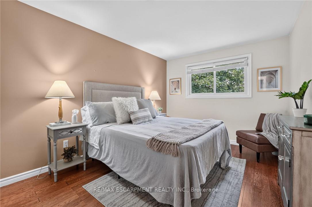 Photo 20 of 16 Elk Street, St. Catharines, Rykert/Vansickle — HOMEH
