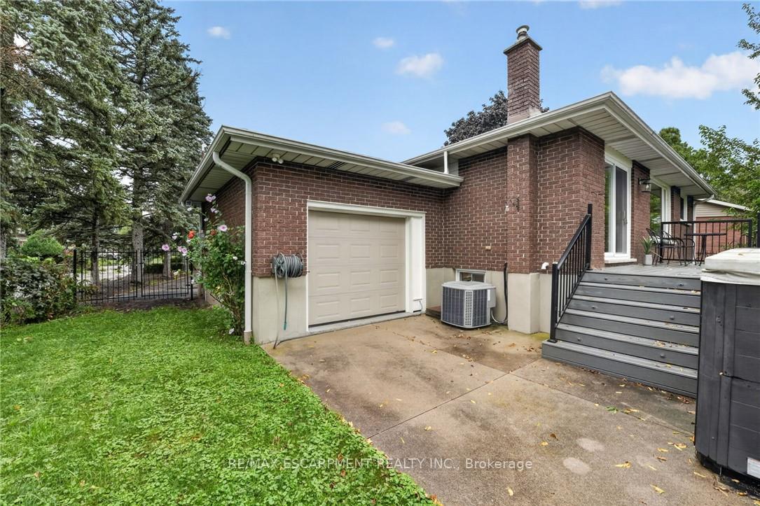 Photo 40 of 16 Elk Street, St. Catharines, Rykert/Vansickle — HOMEH