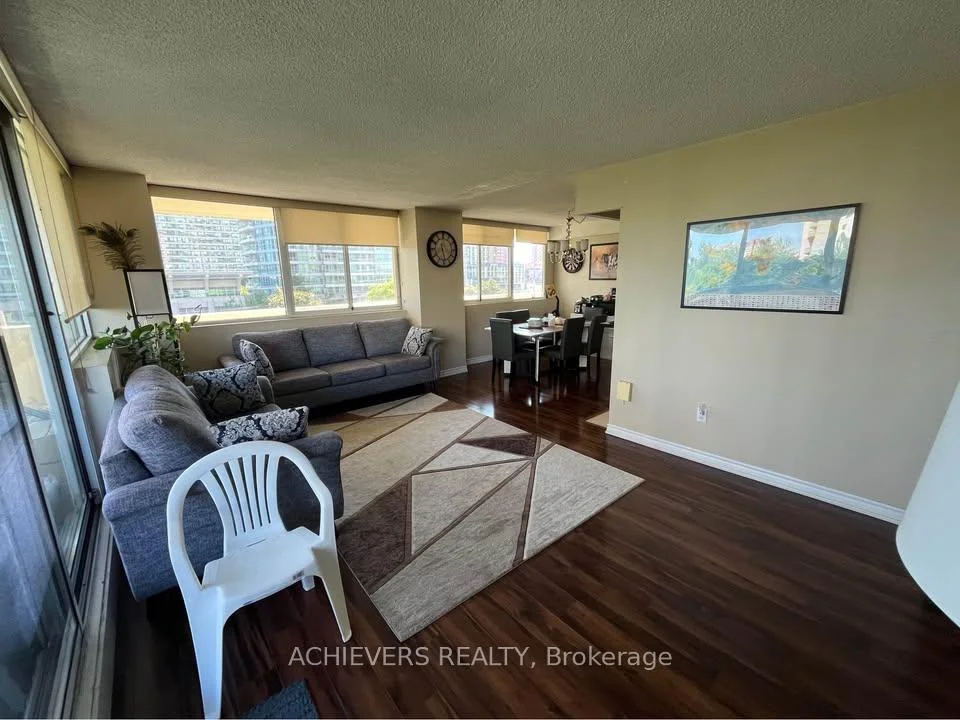 Photo 6 of Unit 507, 3590 Kaneff Crescent, Mississauga, Mississauga Valleys — HOMEH
