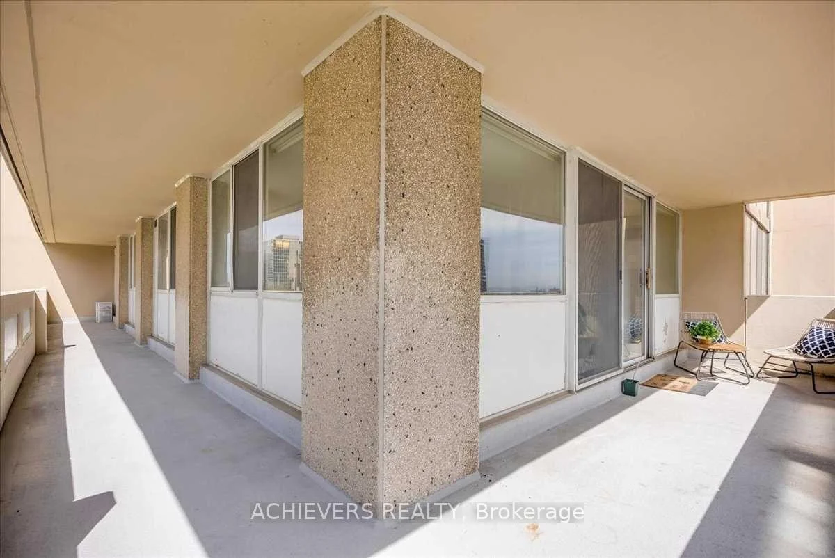 Photo 17 of Unit 507, 3590 Kaneff Crescent, Mississauga, Mississauga Valleys — HOMEH