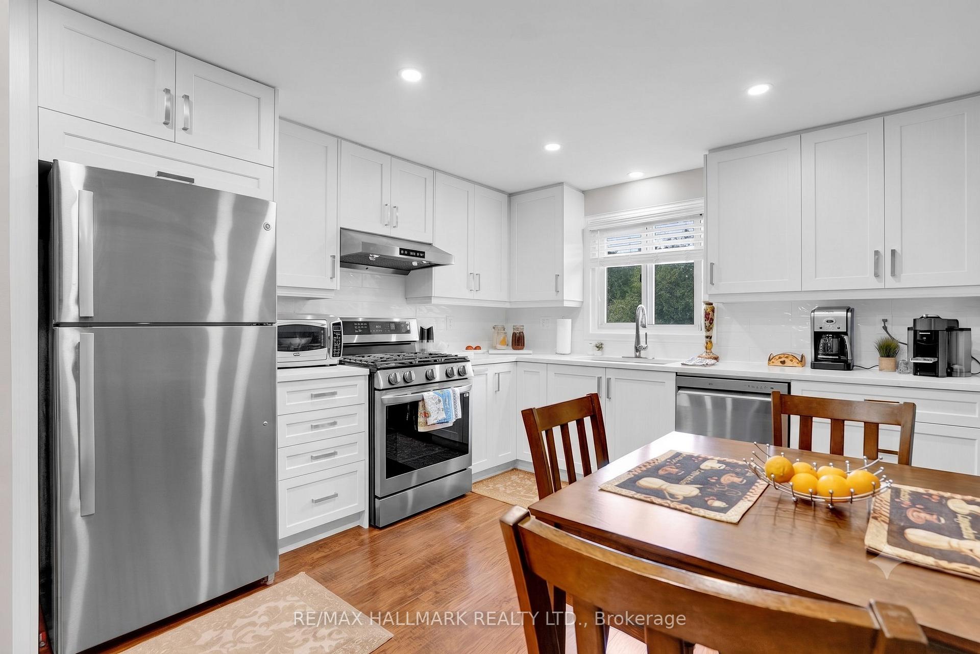 Photo 14 of 36 Ridgeway Avenue, Barrie, Allandale Heights — HOMEH