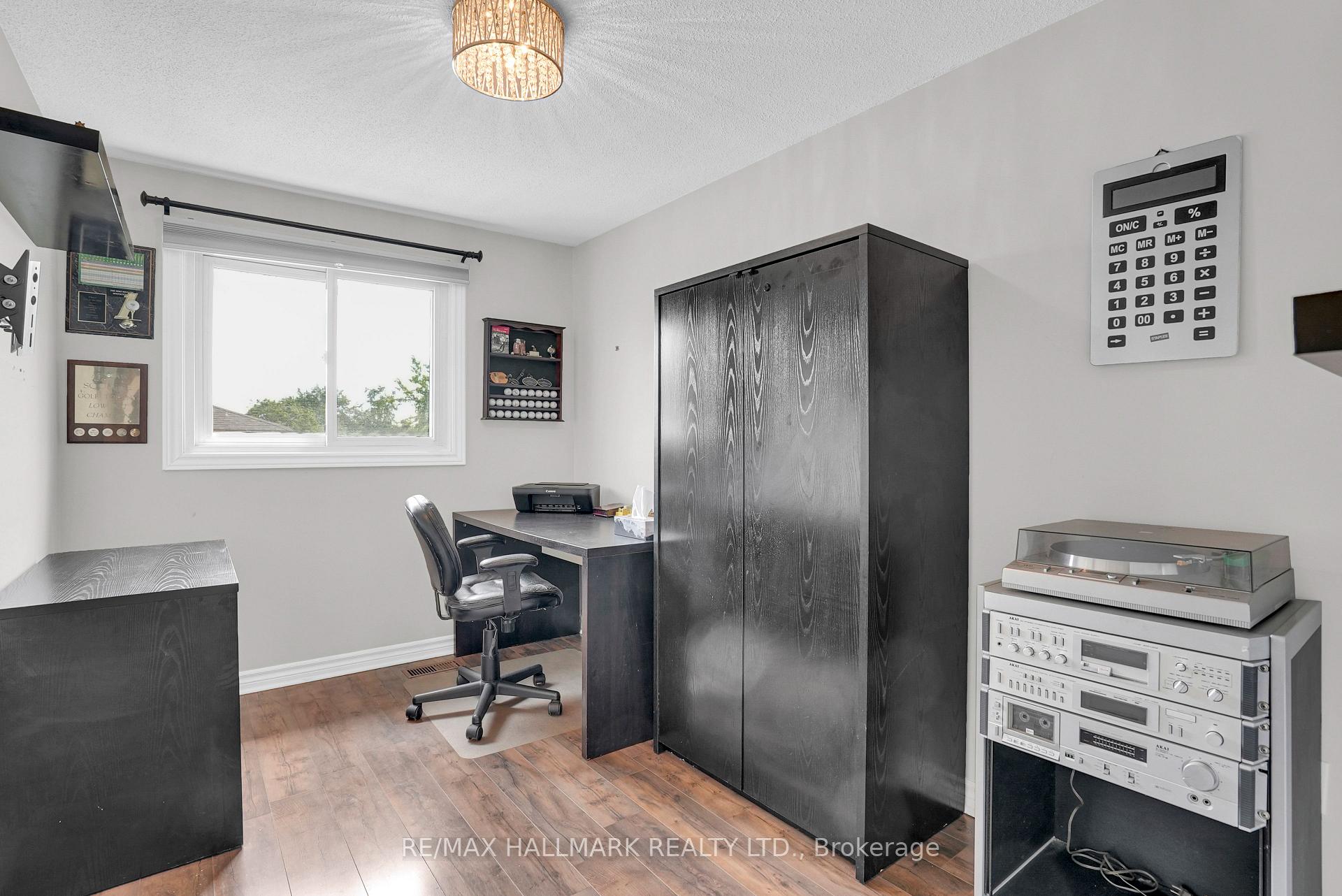 Photo 27 of 36 Ridgeway Avenue, Barrie, Allandale Heights — HOMEH