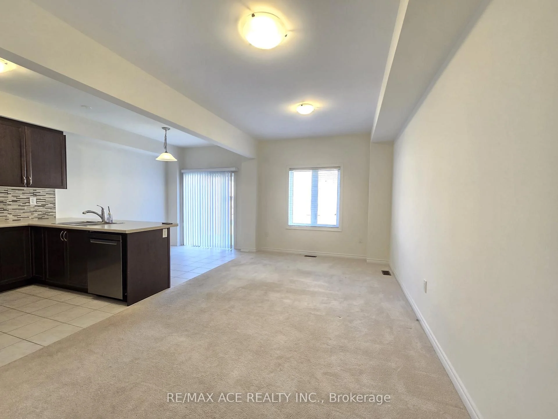 Photo 4 of 103 Flagg Avenue, Brant, Paris — HOMEH