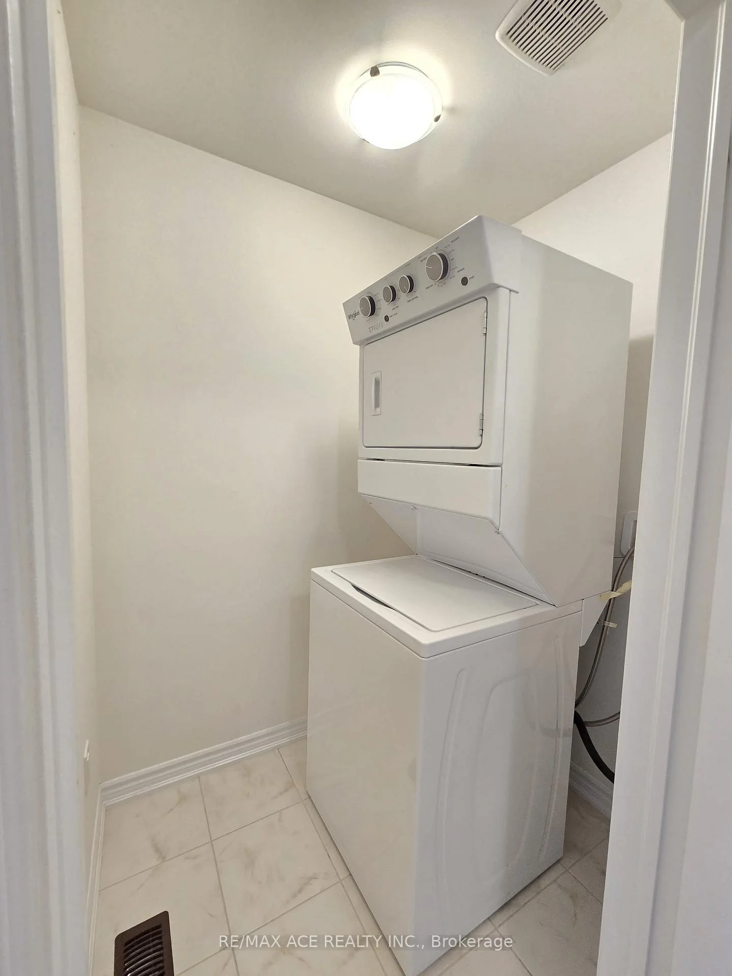 Photo 25 of 103 Flagg Avenue, Brant, Paris — HOMEH
