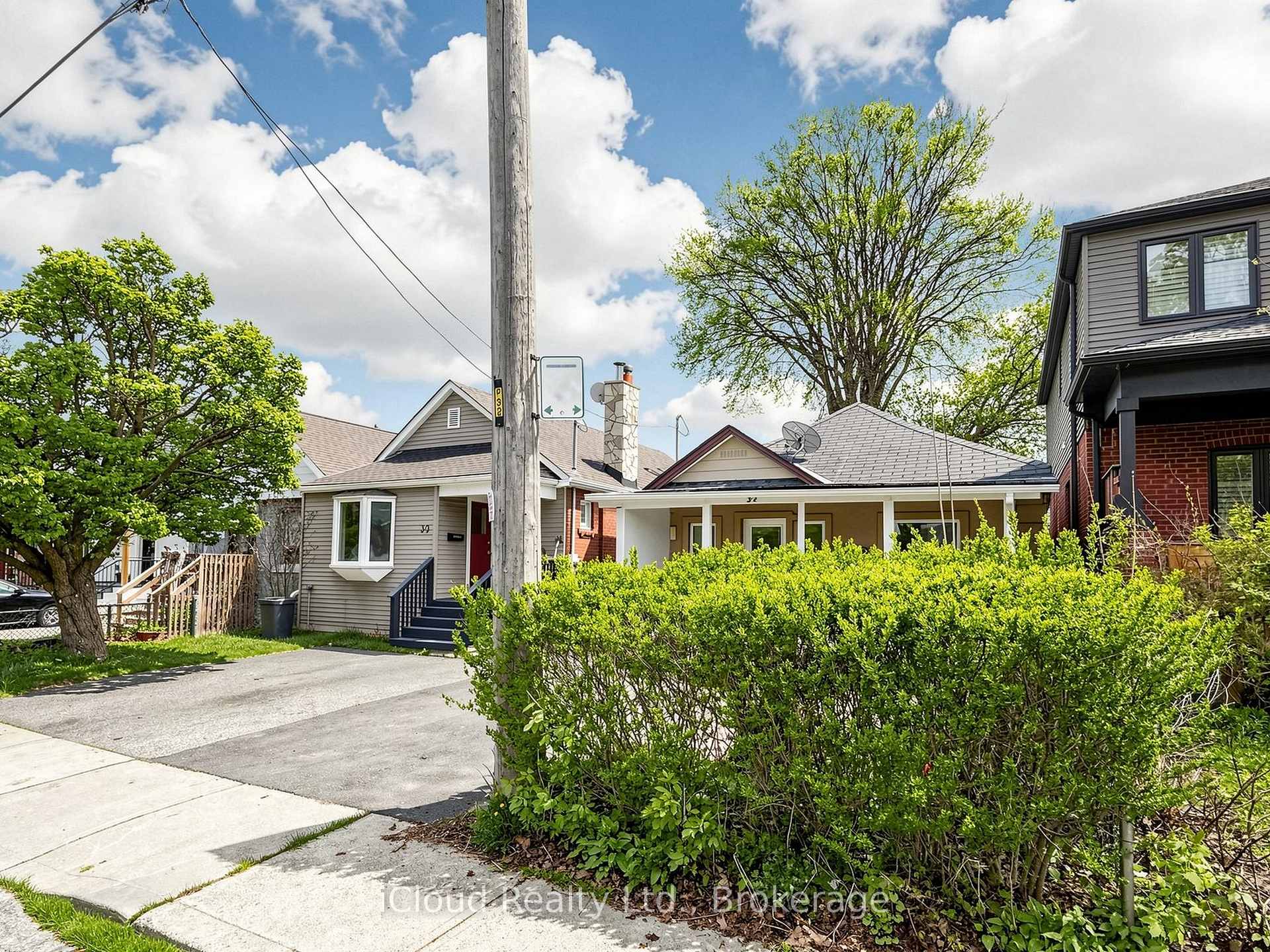 Photo 5 of 32 Seventeenth Street, Etobicoke, New Toronto — HOMEH