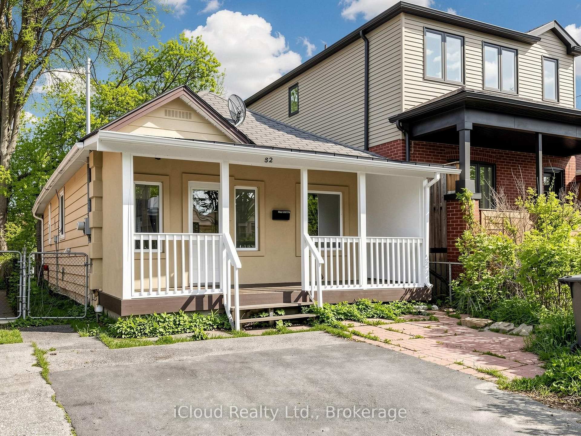 Photo 6 of 32 Seventeenth Street, Etobicoke, New Toronto — HOMEH