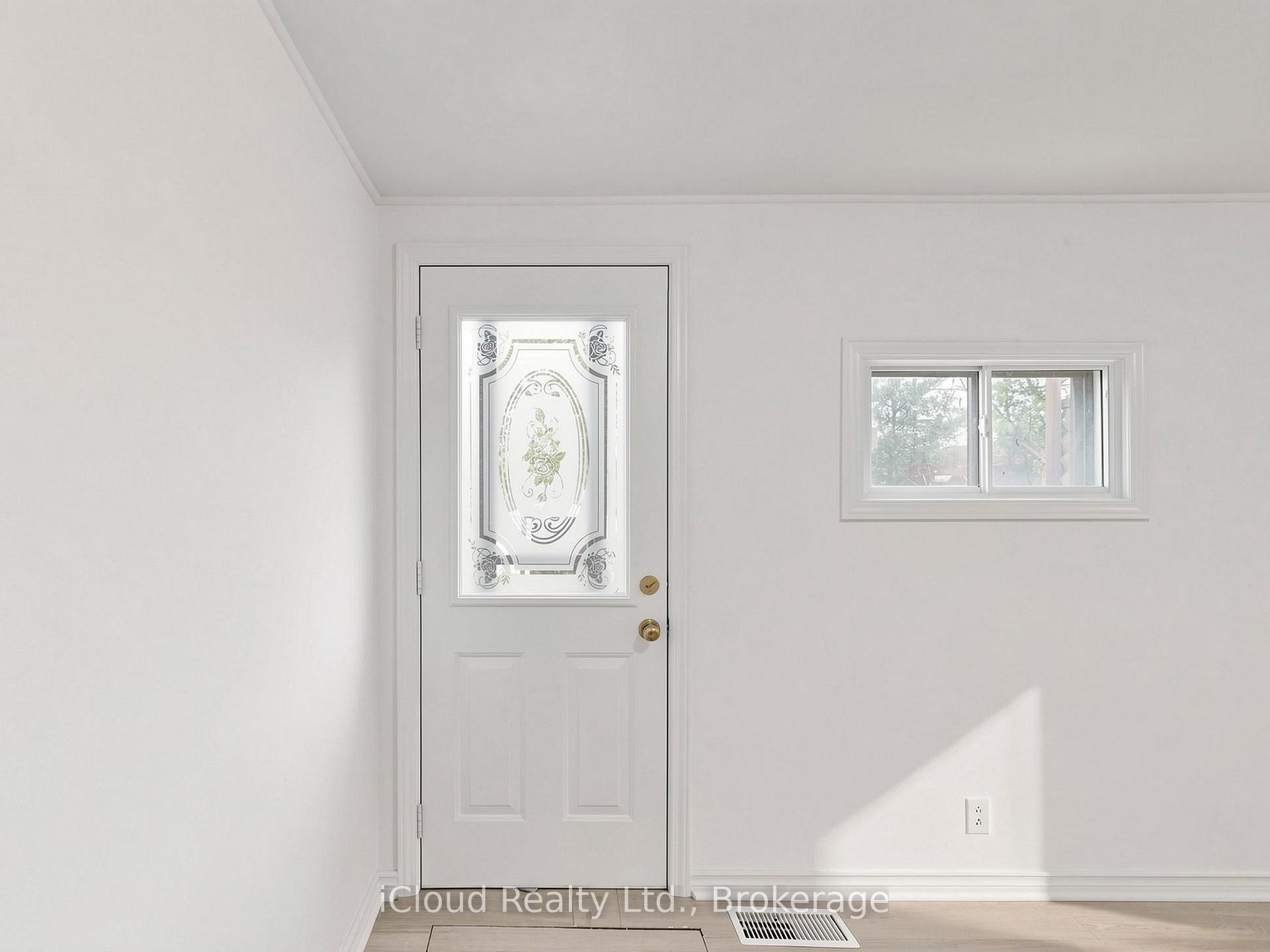 Photo 34 of 32 Seventeenth Street, Etobicoke, New Toronto — HOMEH