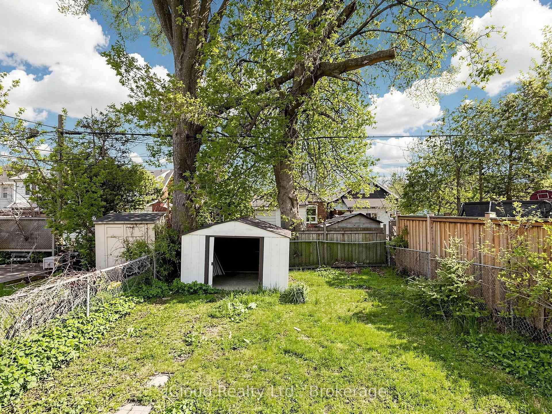 Photo 50 of 32 Seventeenth Street, Etobicoke, New Toronto — HOMEH