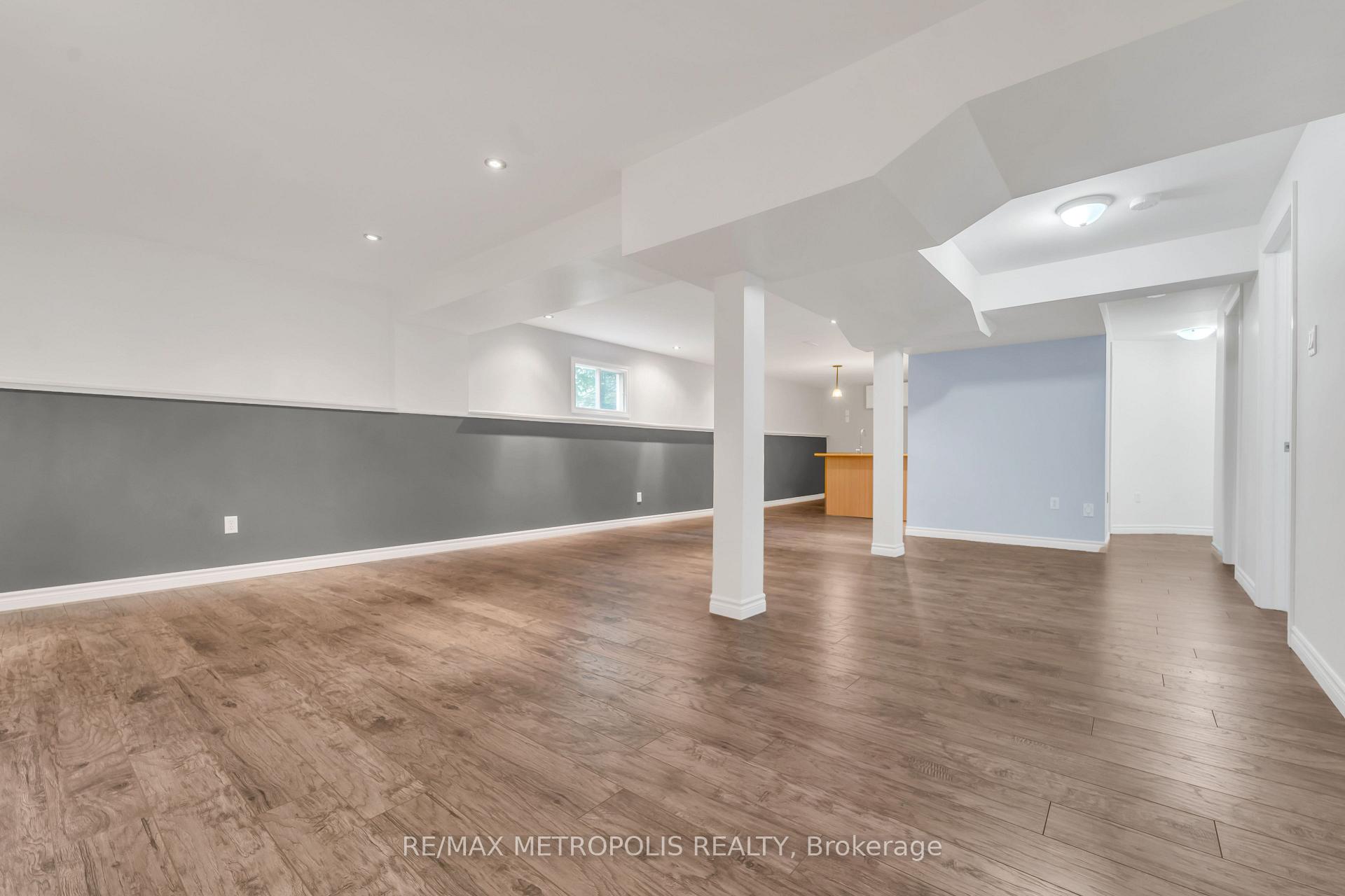 Photo 14 of 24 Acorn Crescent, Wasaga Beach — HOMEH
