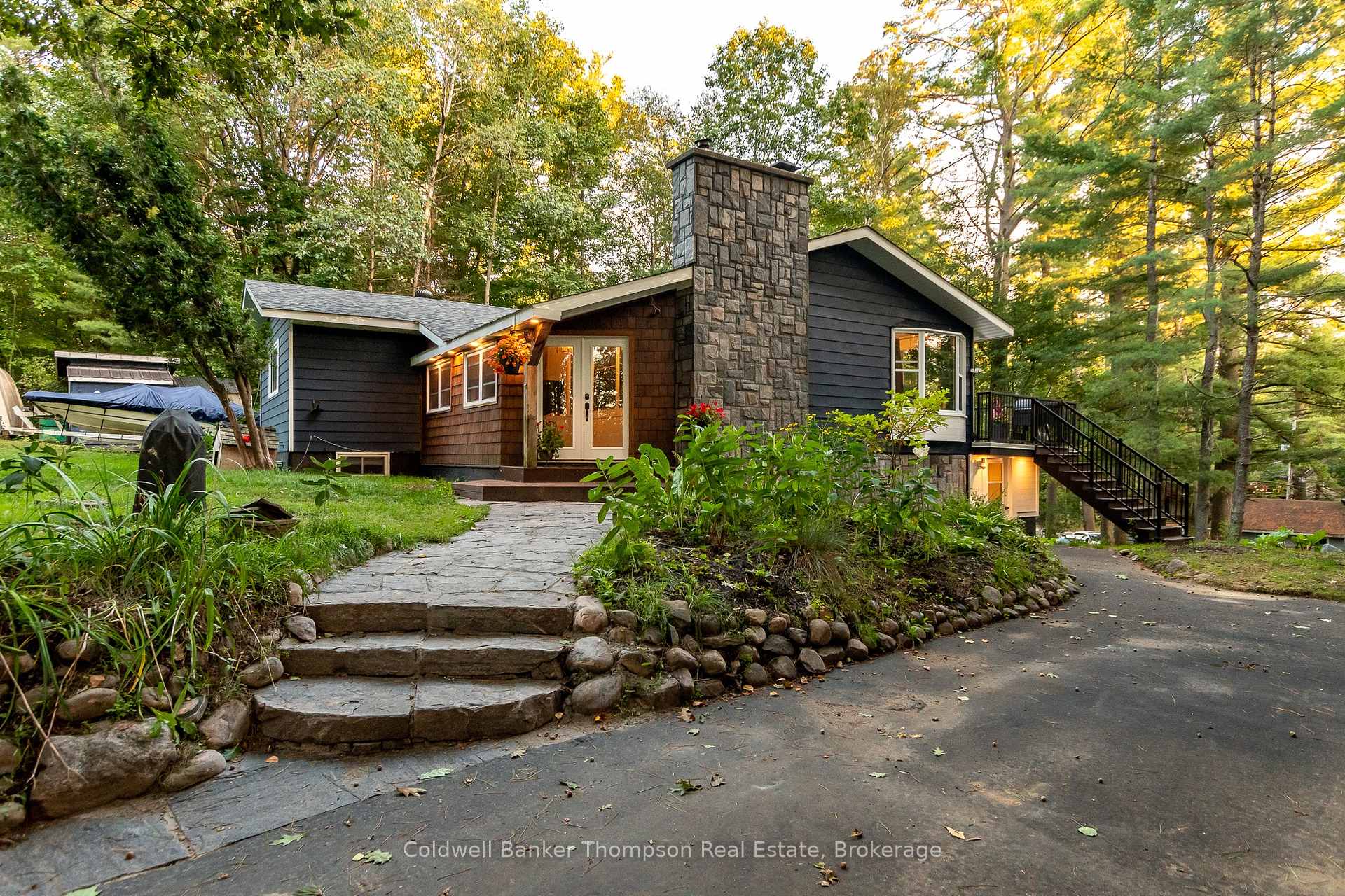 Front of 31 Falls View Road