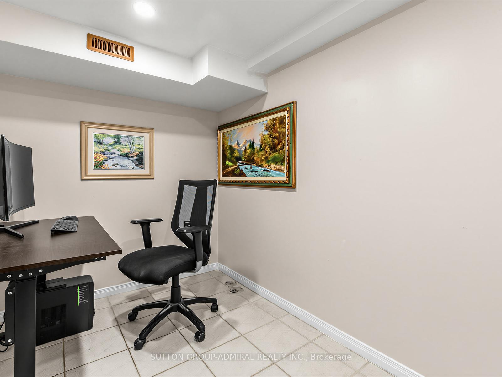 Photo 31 of 69 Anthony Lane, Vaughan, Glen Shields — HOMEH