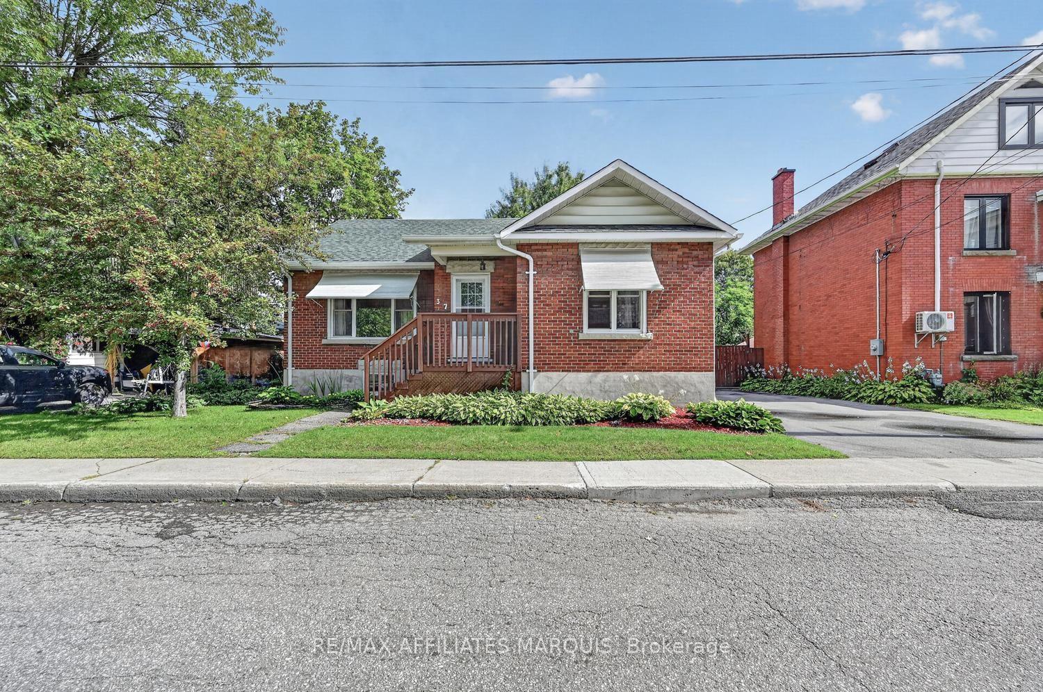 Photo 3 of 37 Ogden Avenue, Smiths Falls, Smiths Falls — HOMEH