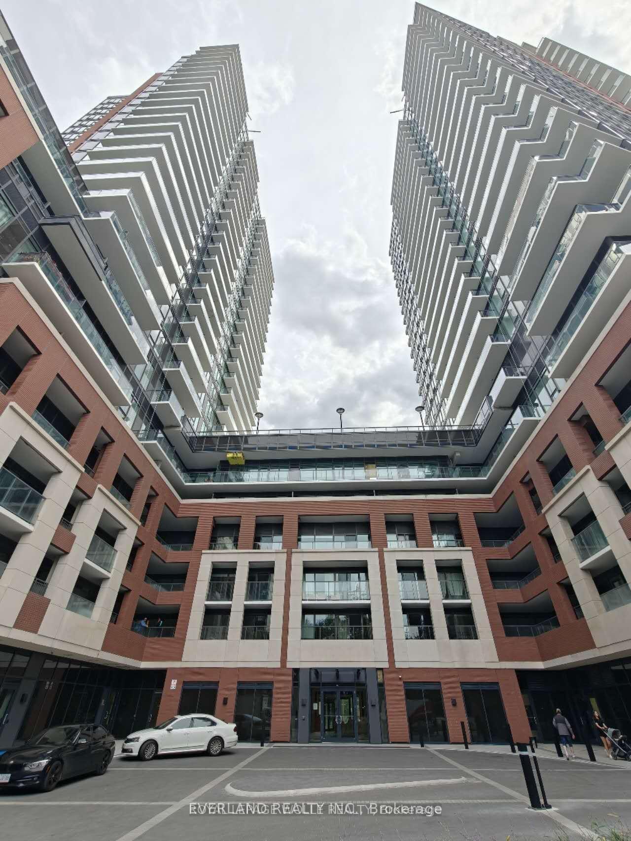 Front of Unit 2205, 4010 Eglinton Avenue W