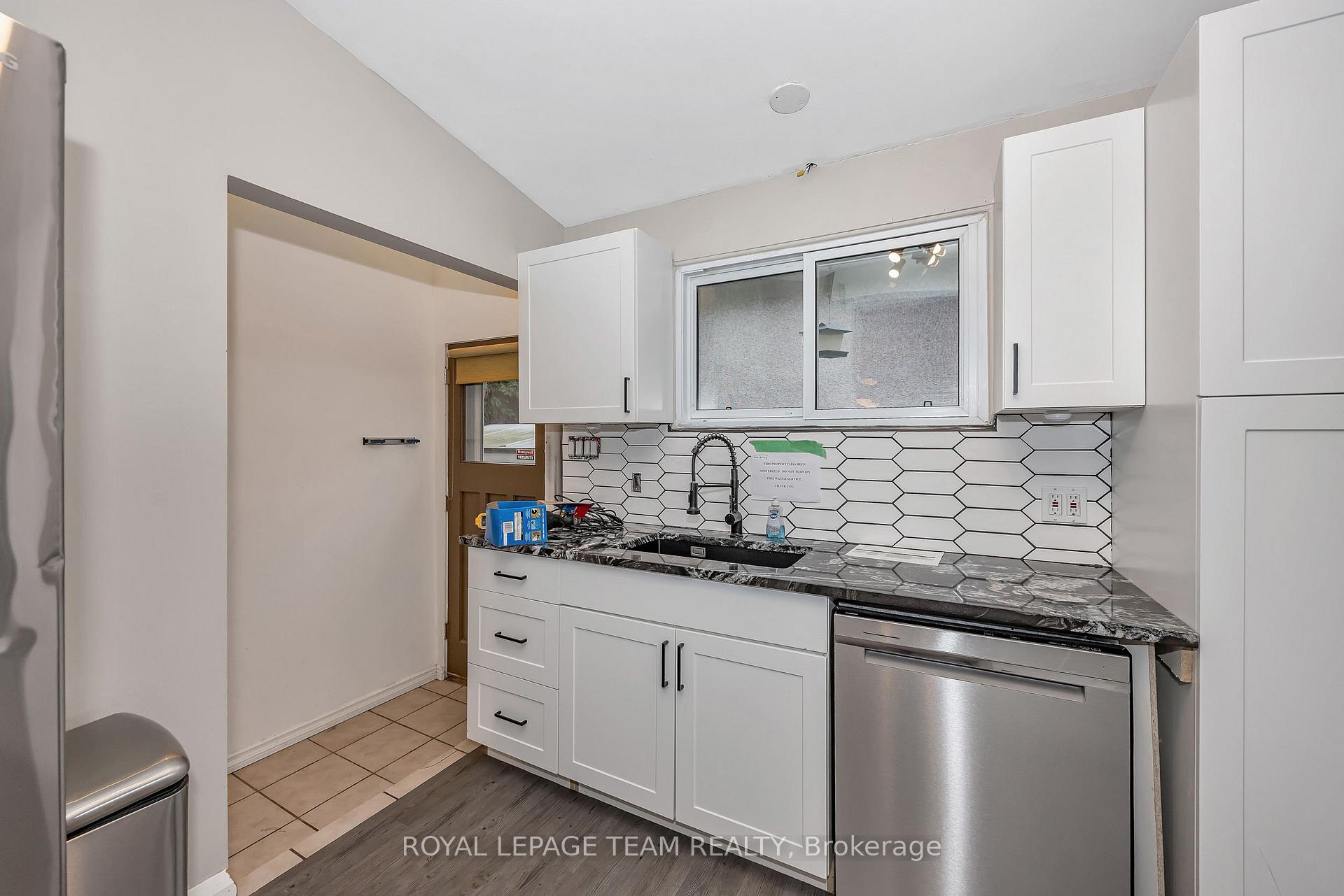 Photo 14 of 1408 Major Road, Ottawa, Bilberry Creek/Queenswood Heights — HOMEH