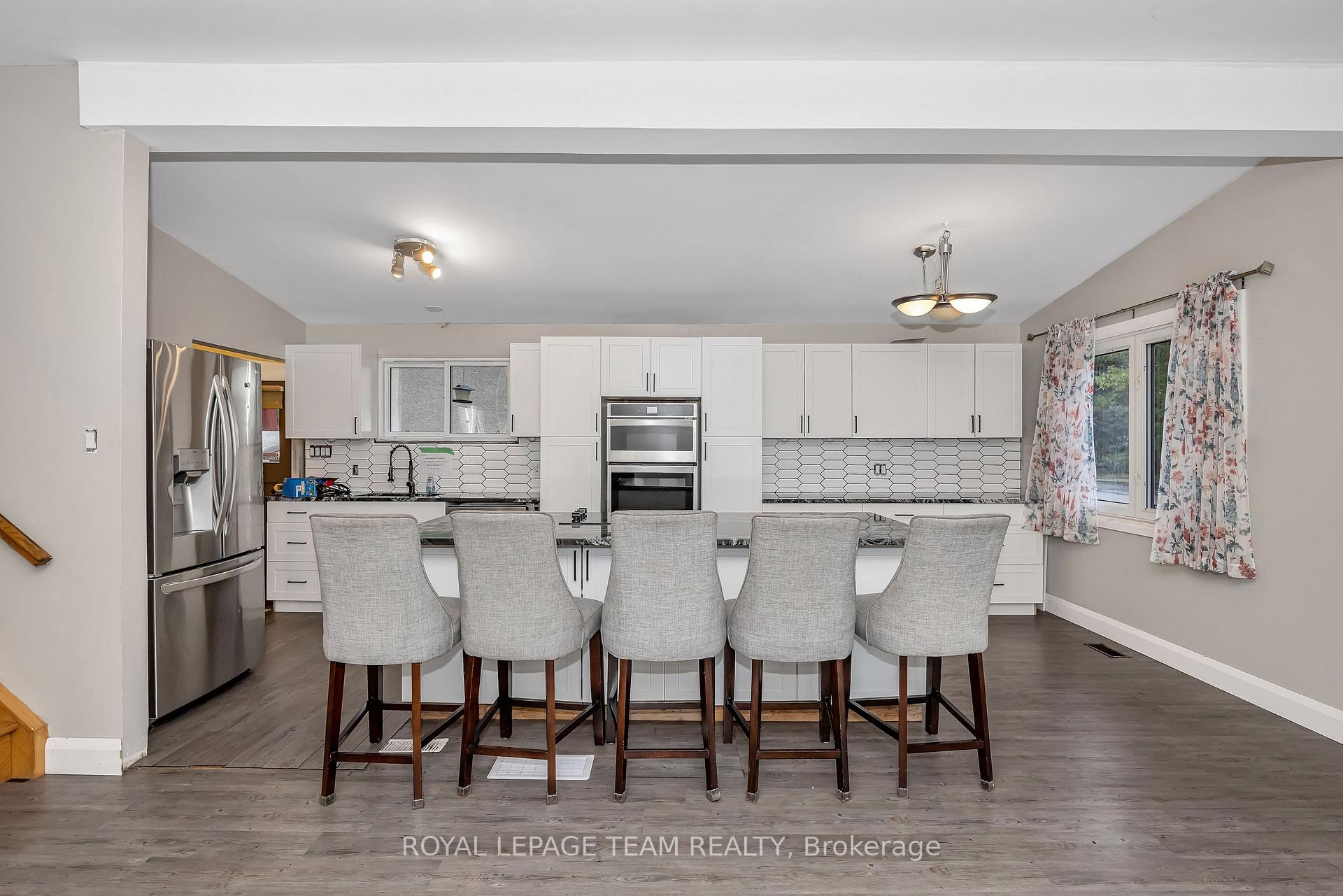 Photo 15 of 1408 Major Road, Ottawa, Bilberry Creek/Queenswood Heights — HOMEH