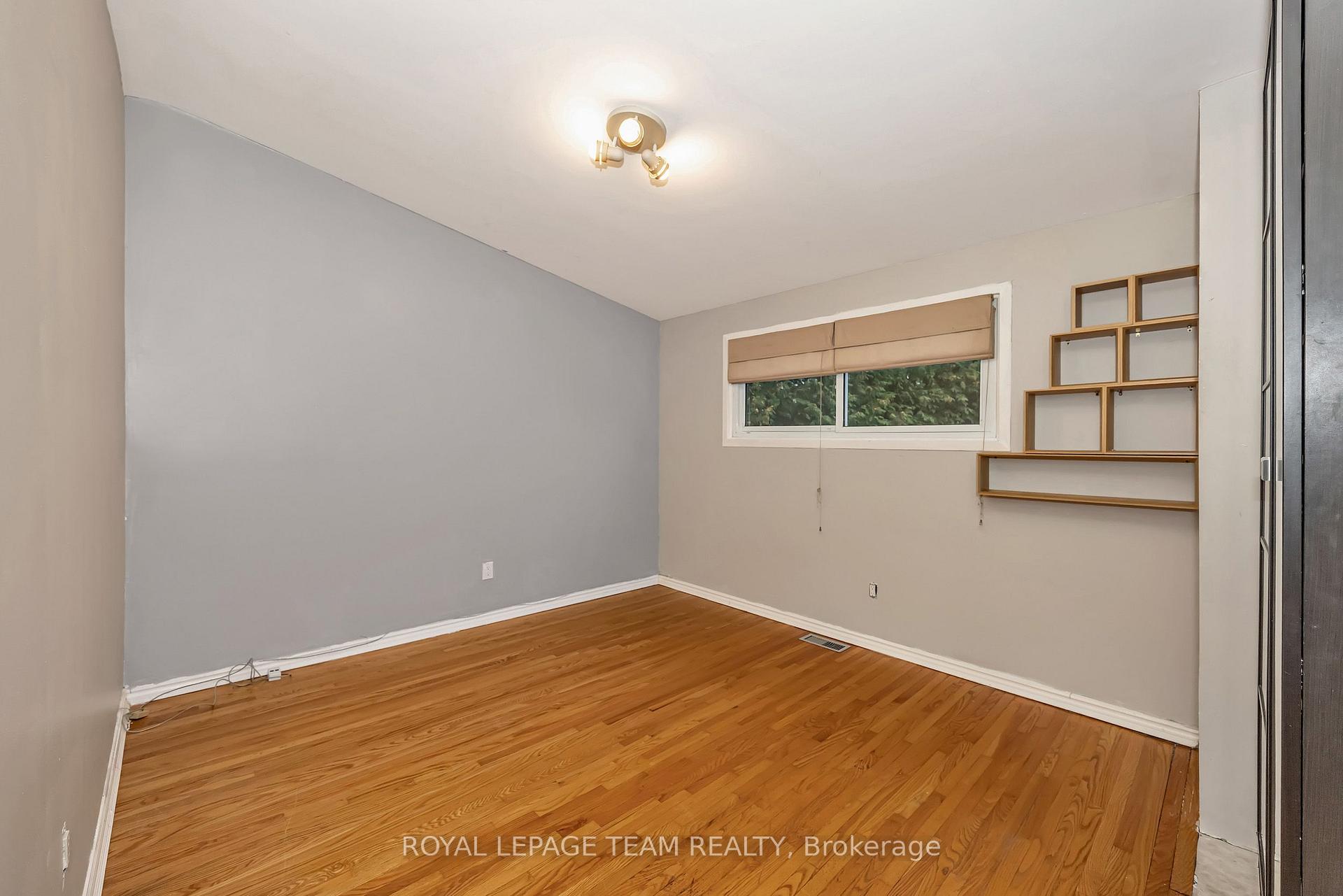 Photo 18 of 1408 Major Road, Ottawa, Bilberry Creek/Queenswood Heights — HOMEH