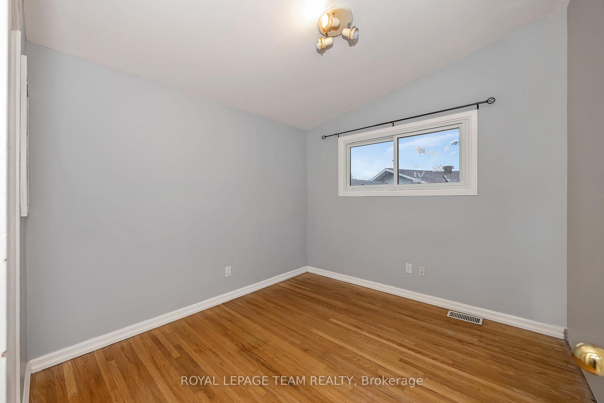 Photo 21 of 1408 Major Road, Ottawa, Bilberry Creek/Queenswood Heights — HOMEH