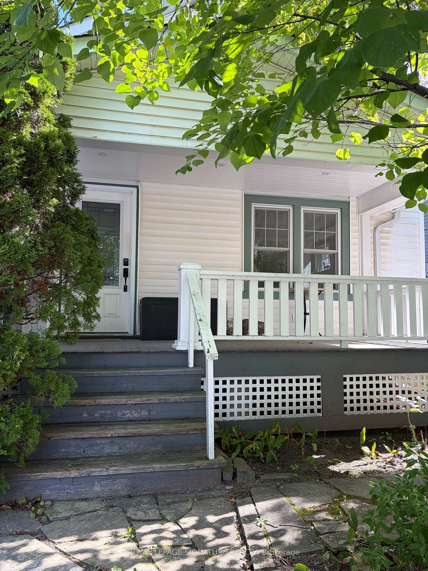 Photo 2 of 121 Wells Street, Aurora, Aurora Village — HOMEH