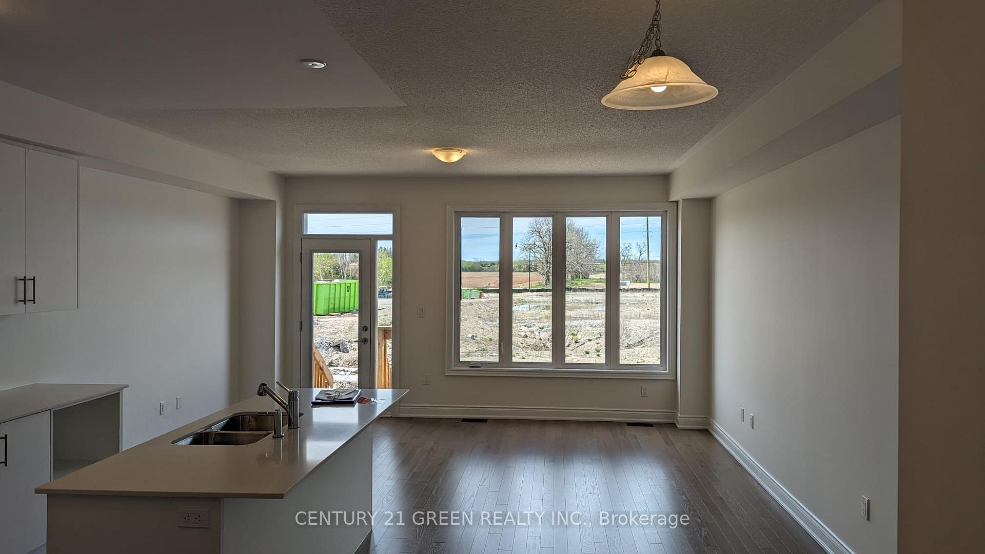 Photo 3 of 78 Bermondsey Way, Brampton, Bram West — HOMEH