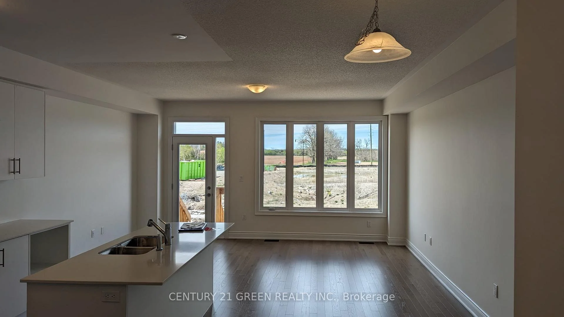 Photo 8 of 78 Bermondsey Way, Brampton, Bram West — HOMEH