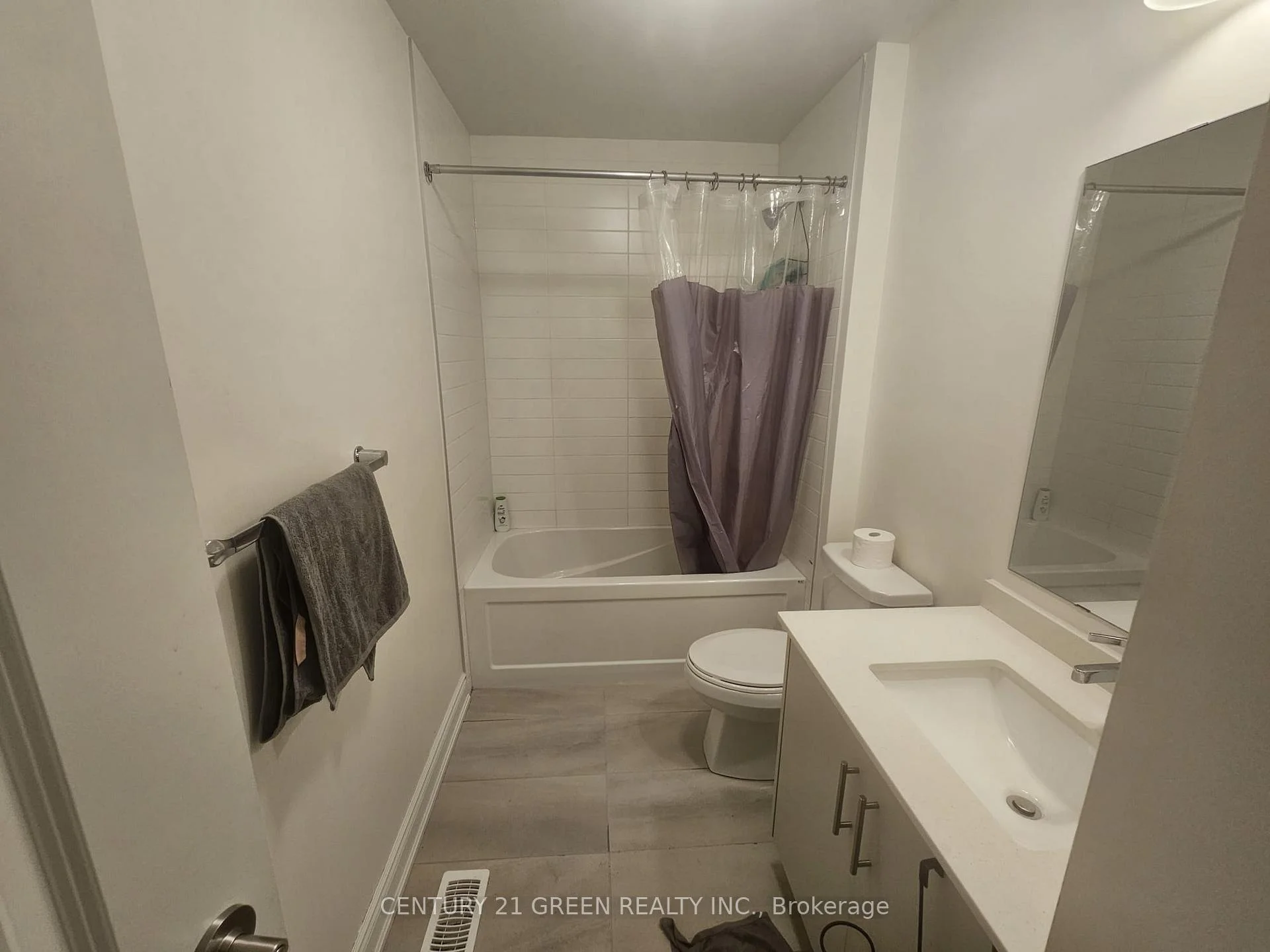 Photo 33 of 78 Bermondsey Way, Brampton, Bram West — HOMEH