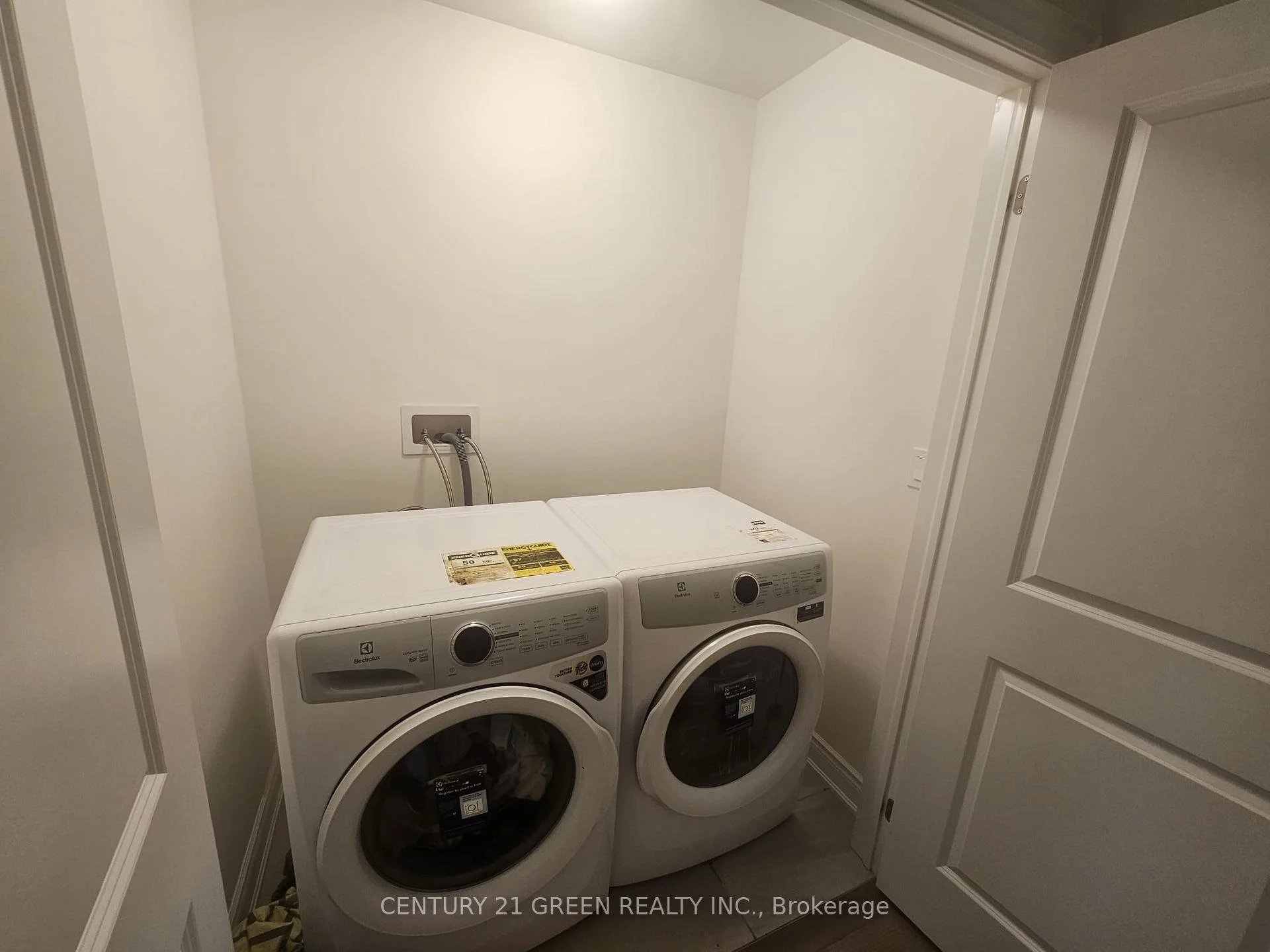 Photo 34 of 78 Bermondsey Way, Brampton, Bram West — HOMEH