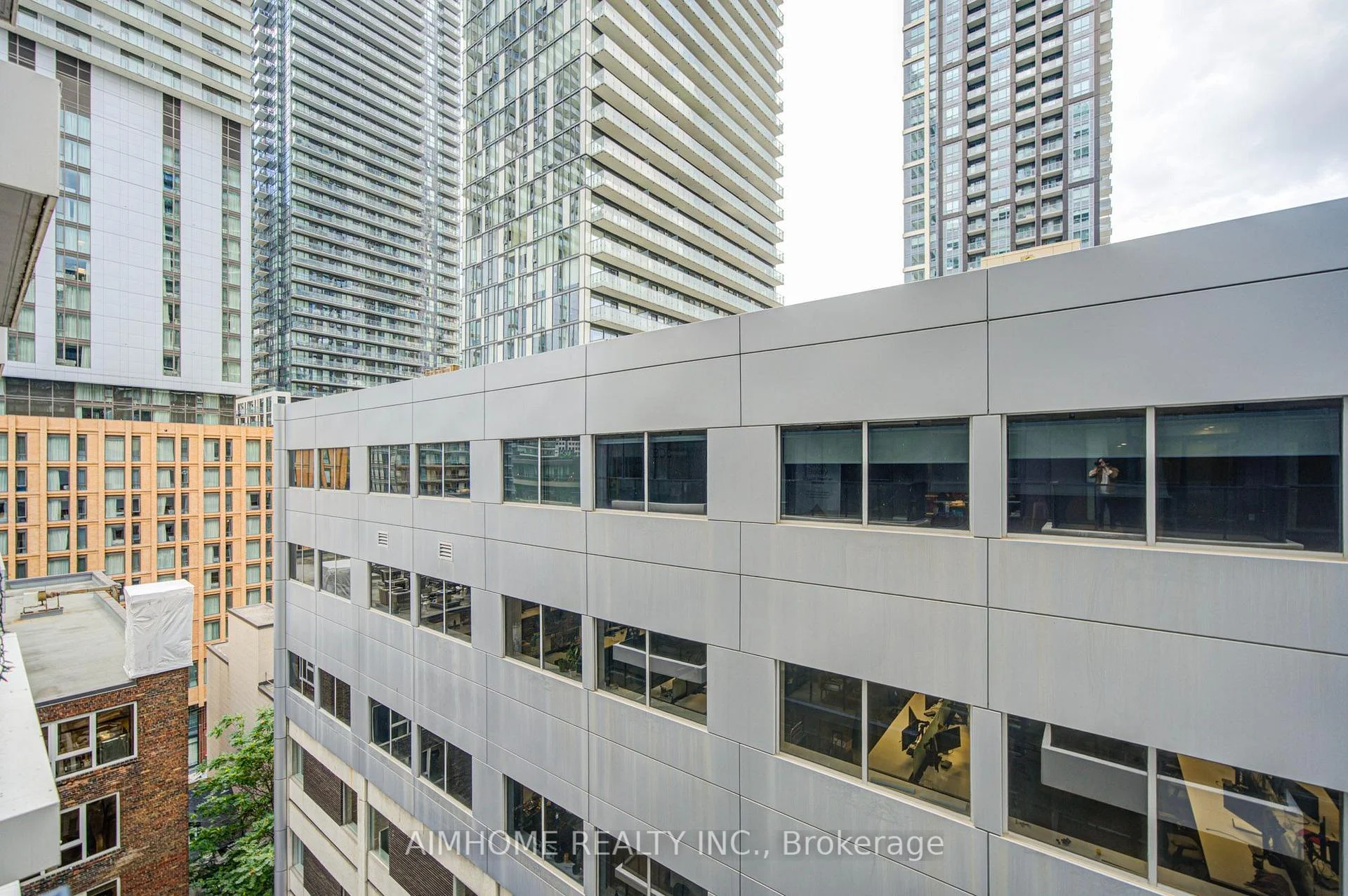 Photo 43 of Unit 1209, 38 Widmer Street, Toronto, Waterfront Communities — HOMEH