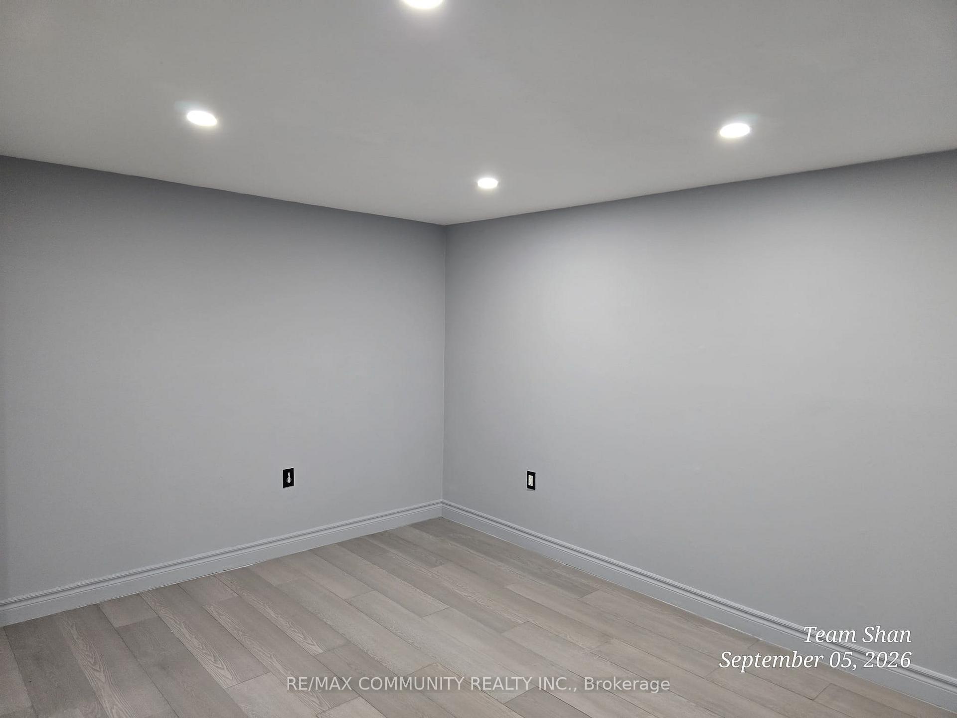 Photo 5 of 94 Reed Drive, Ajax, Central — HOMEH