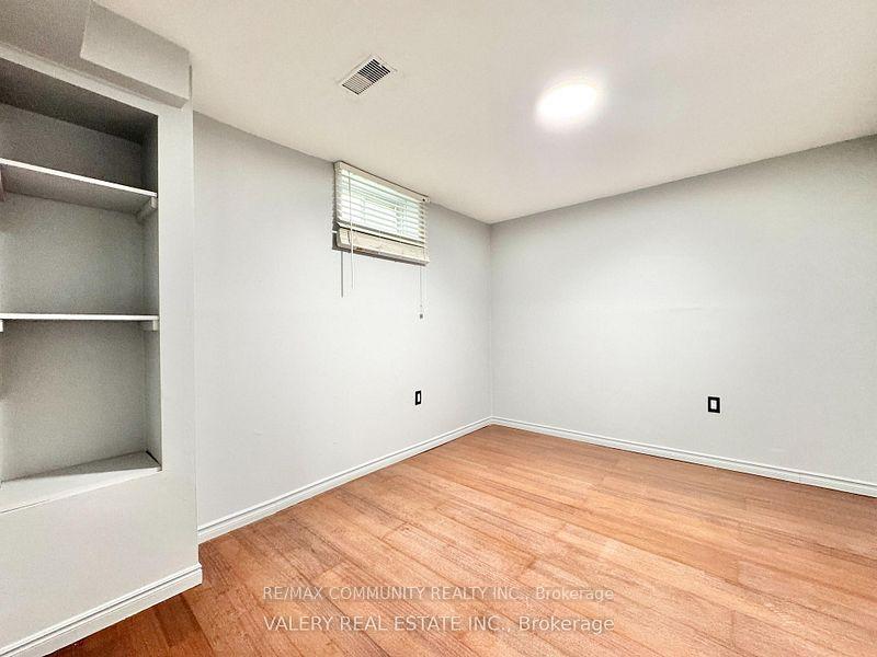 Photo 12 of 94 Reed Drive, Ajax, Central — HOMEH