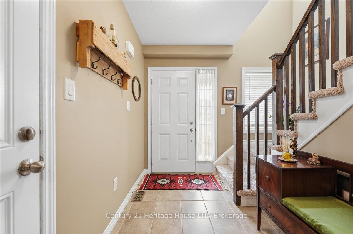 Photo 6 of 97 Abbott Place, Pelham, Fonthill — HOMEH