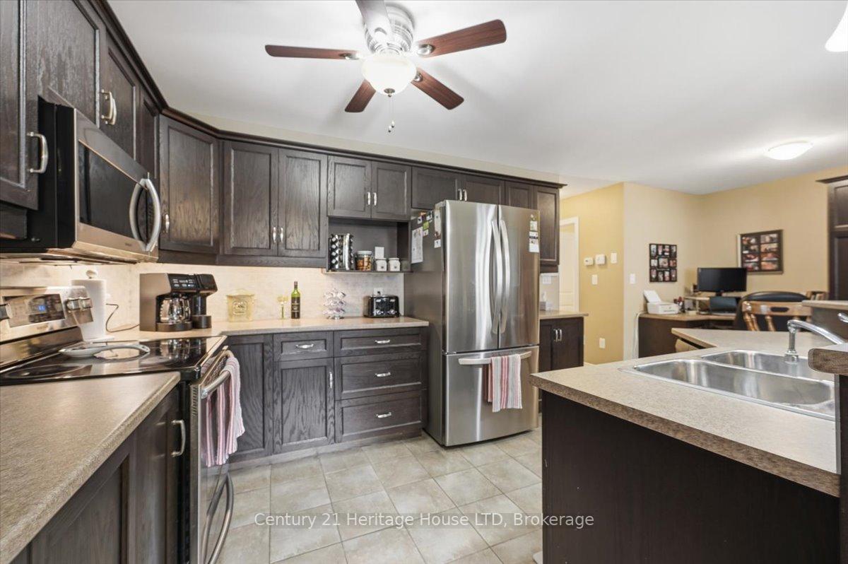 Photo 11 of 97 Abbott Place, Pelham, Fonthill — HOMEH