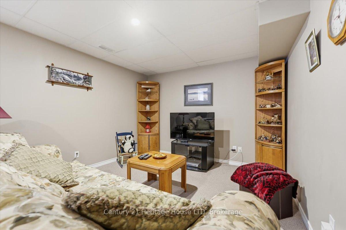 Photo 31 of 97 Abbott Place, Pelham, Fonthill — HOMEH