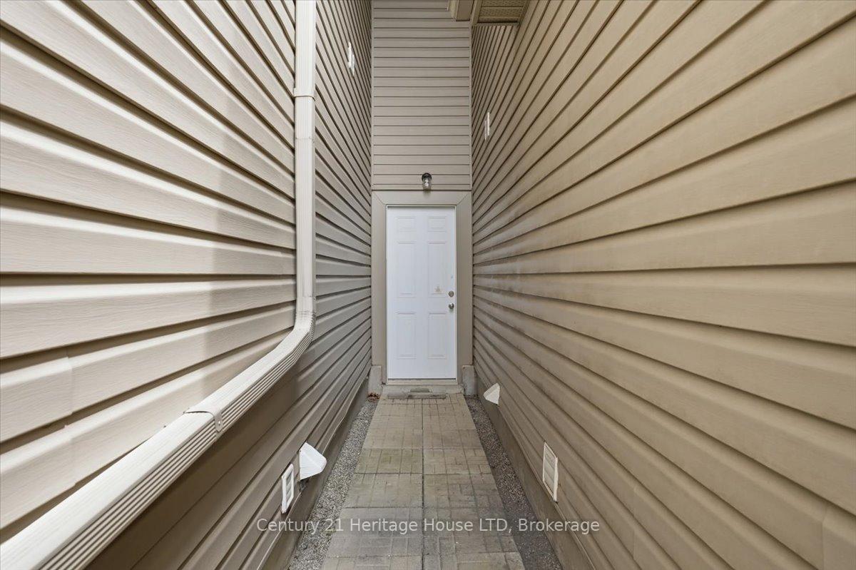 Photo 37 of 97 Abbott Place, Pelham, Fonthill — HOMEH