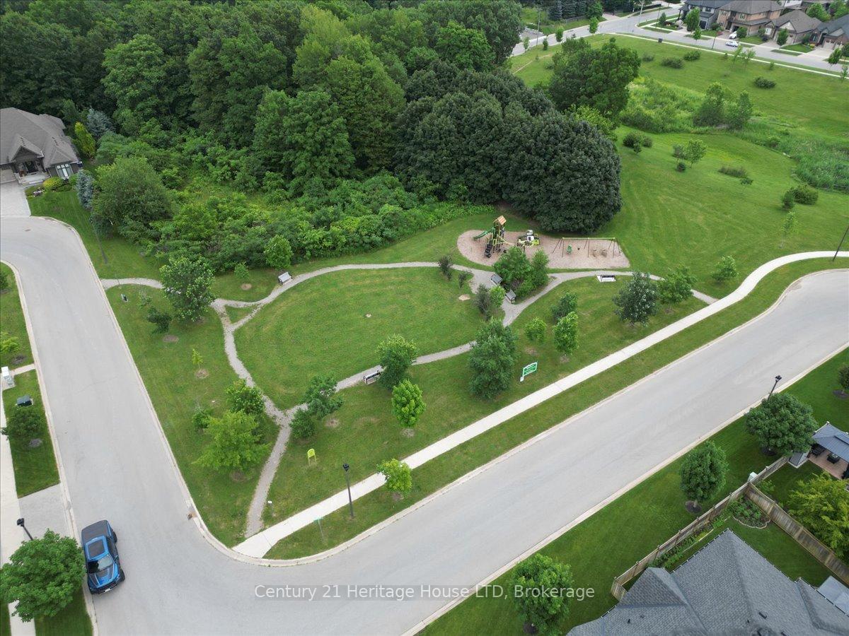 Photo 42 of 97 Abbott Place, Pelham, Fonthill — HOMEH