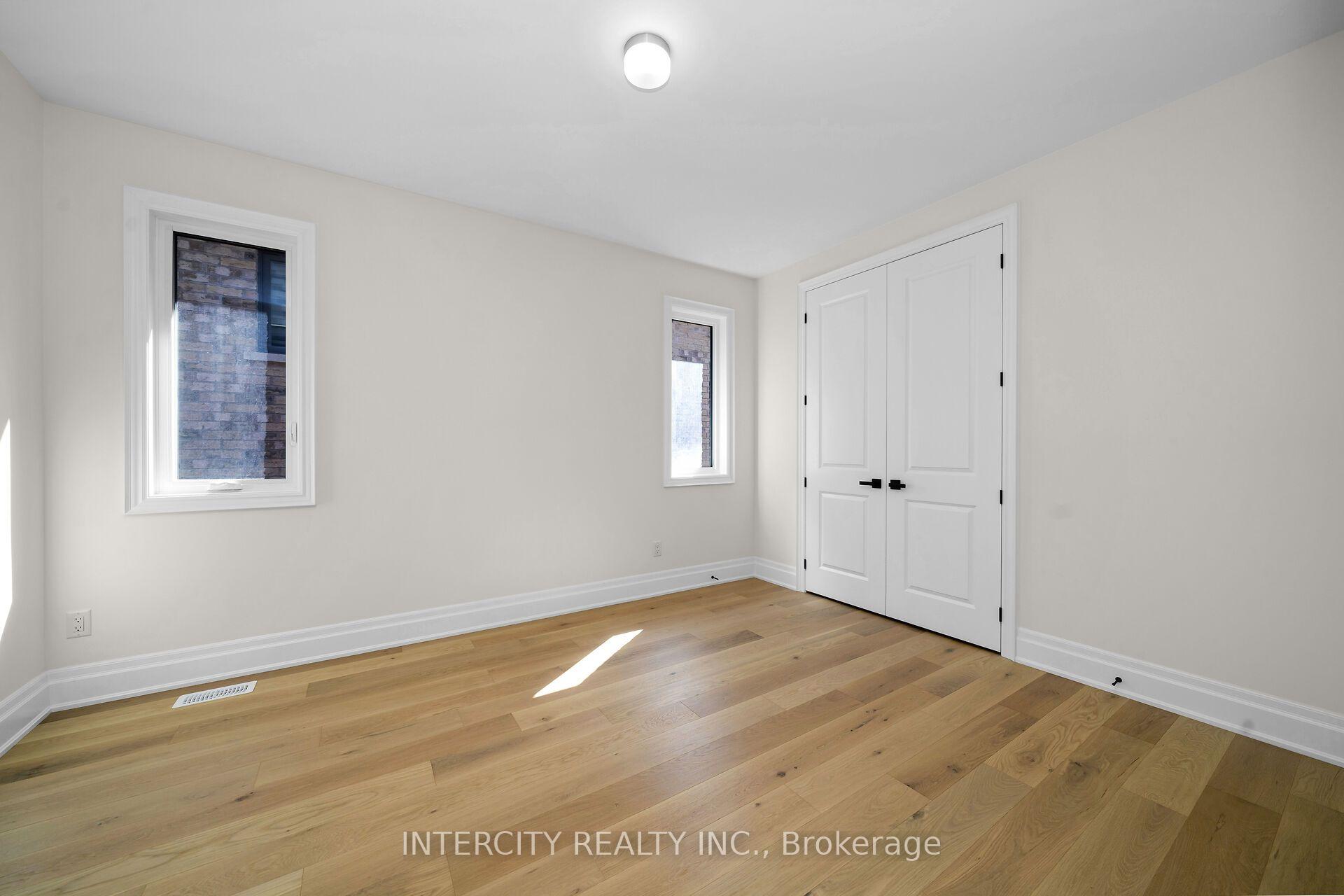 Photo 39 of 33 Gianvito Crescent, King, King City — HOMEH