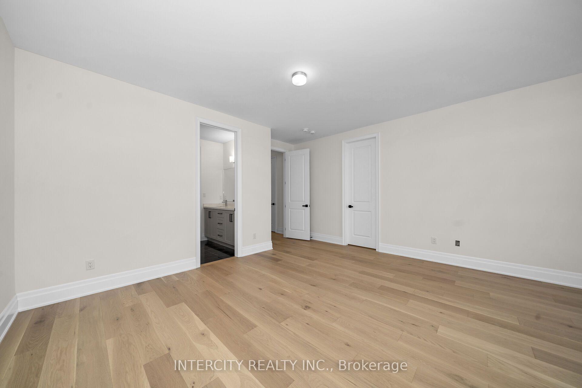 Photo 43 of 33 Gianvito Crescent, King, King City — HOMEH